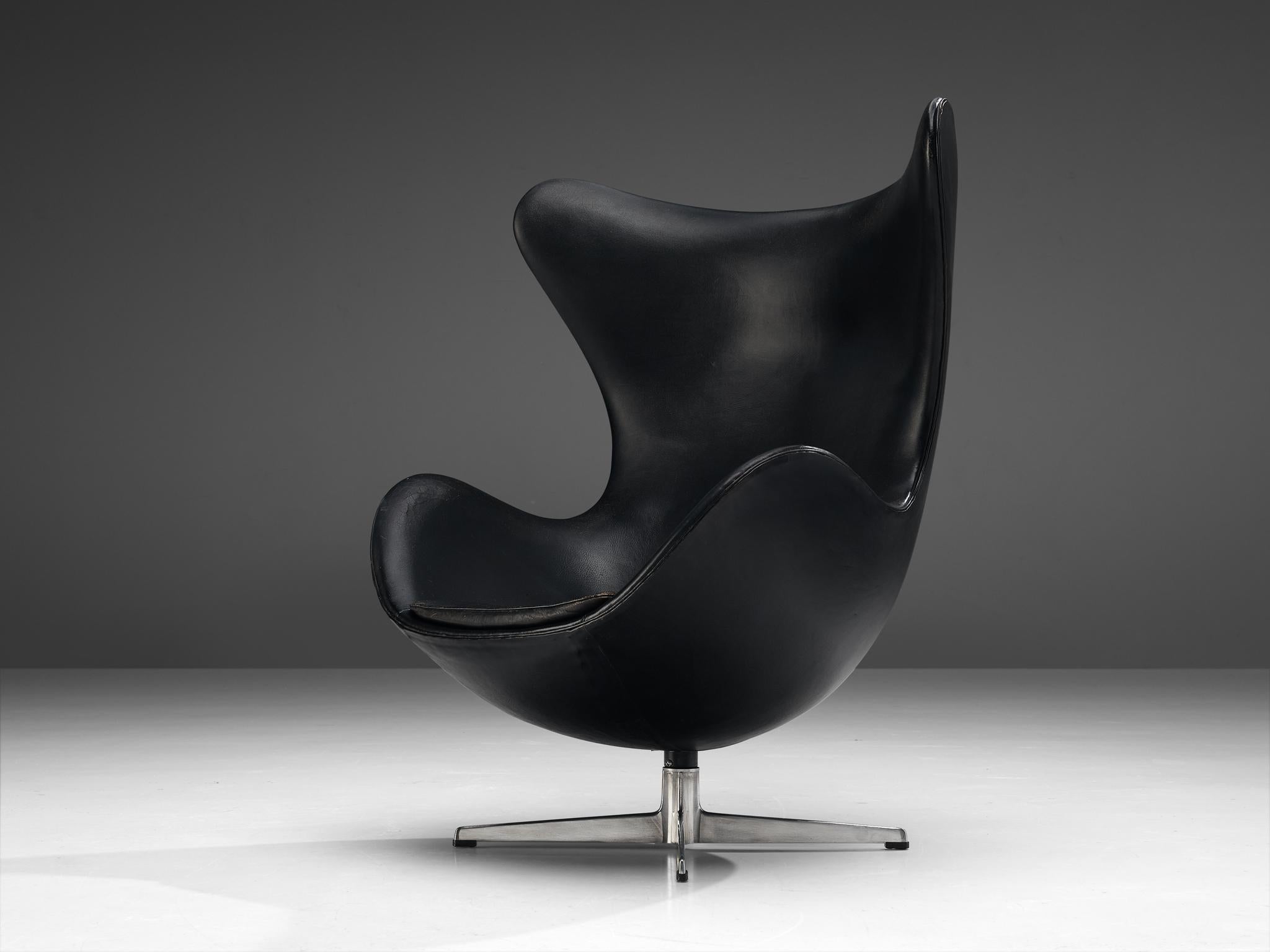 Arne Jacobsen for Fritz Hansen, early 'egg' lounge chair, model 3316, leather, metal, Denmark, design 1958, produced 1966.

This chair is one of the most iconic designs in the history of Danish design. This chair was originally designed for the SAS