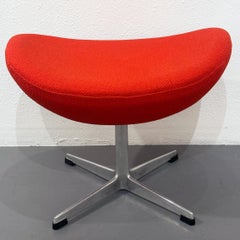 Arne Jacobsen for Fritz Hansen Egg Footstool in Red Wool, ca 1960s