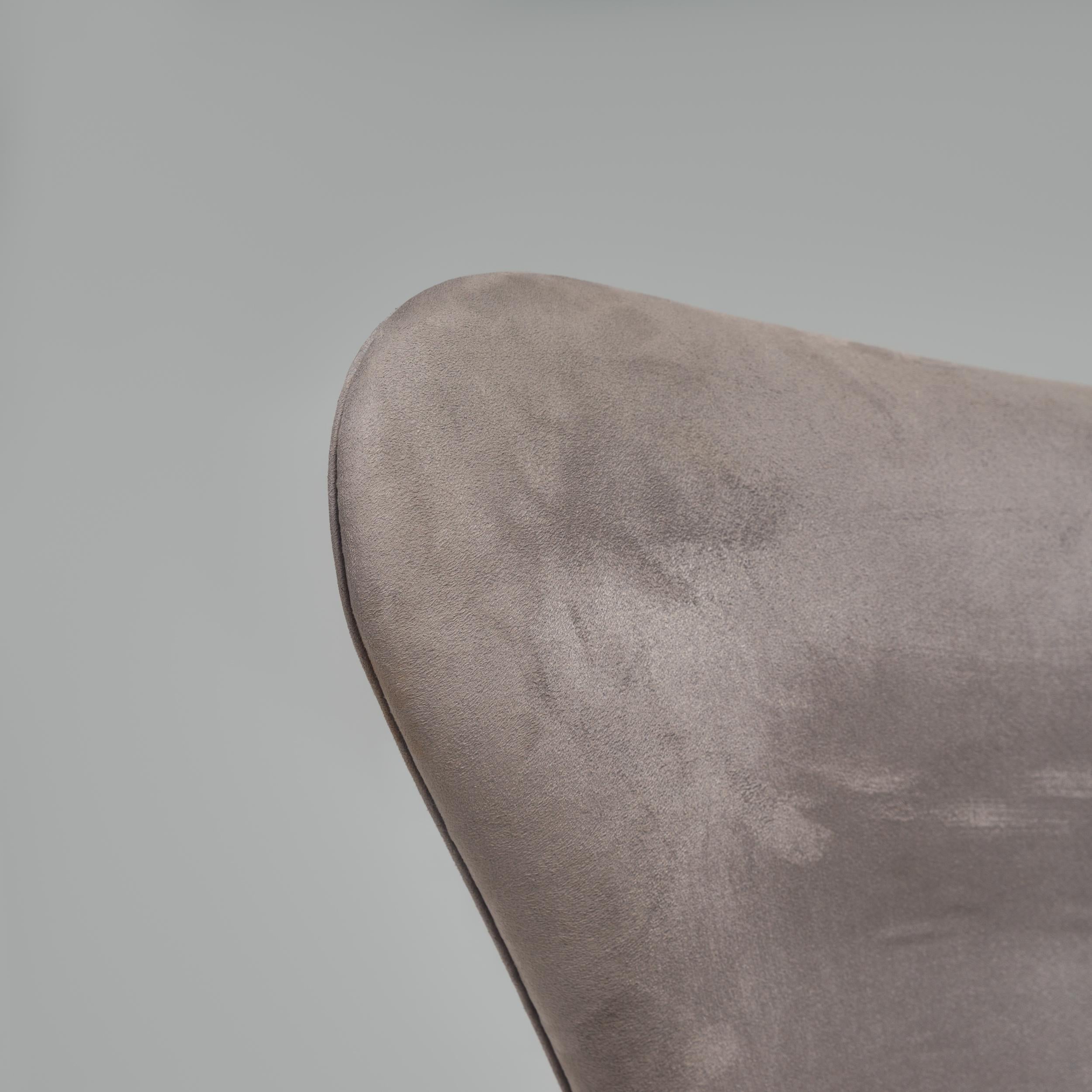 Danish Arne Jacobsen for Fritz Hansen Grey Suede Egg Chair & Footstool