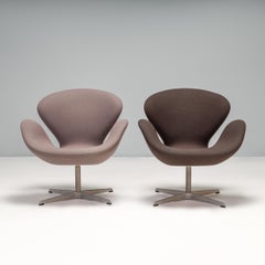 Arne Jacobsen for Fritz Hansen Grey Swan Swivel Armchairs, Set of Two