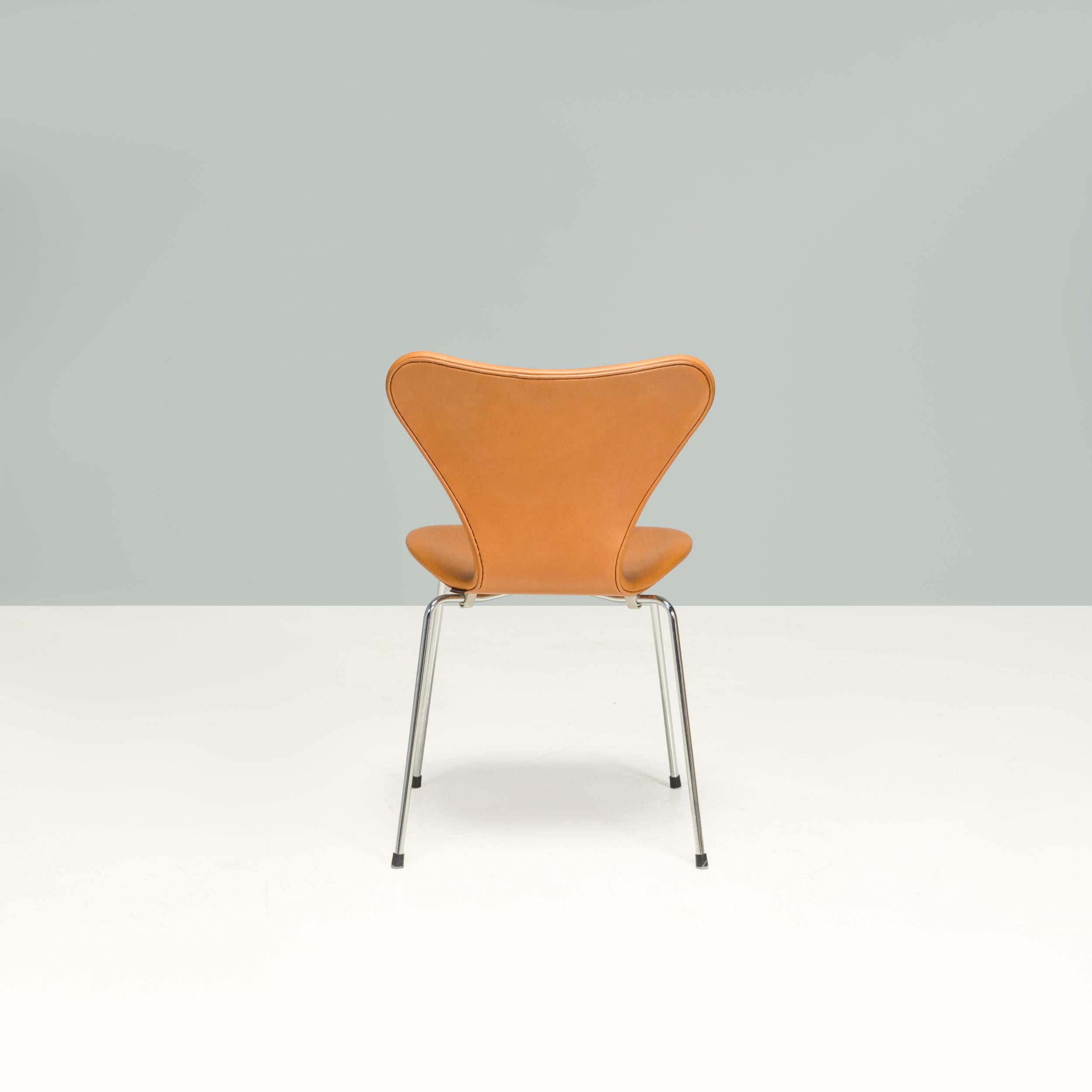 Arne Jacobsen für Fritz Hansen Leder 3107 Serie 7 Esszimmerstühle, 4er-Set (21. Jahrhundert und zeitgenössisch) im Angebot