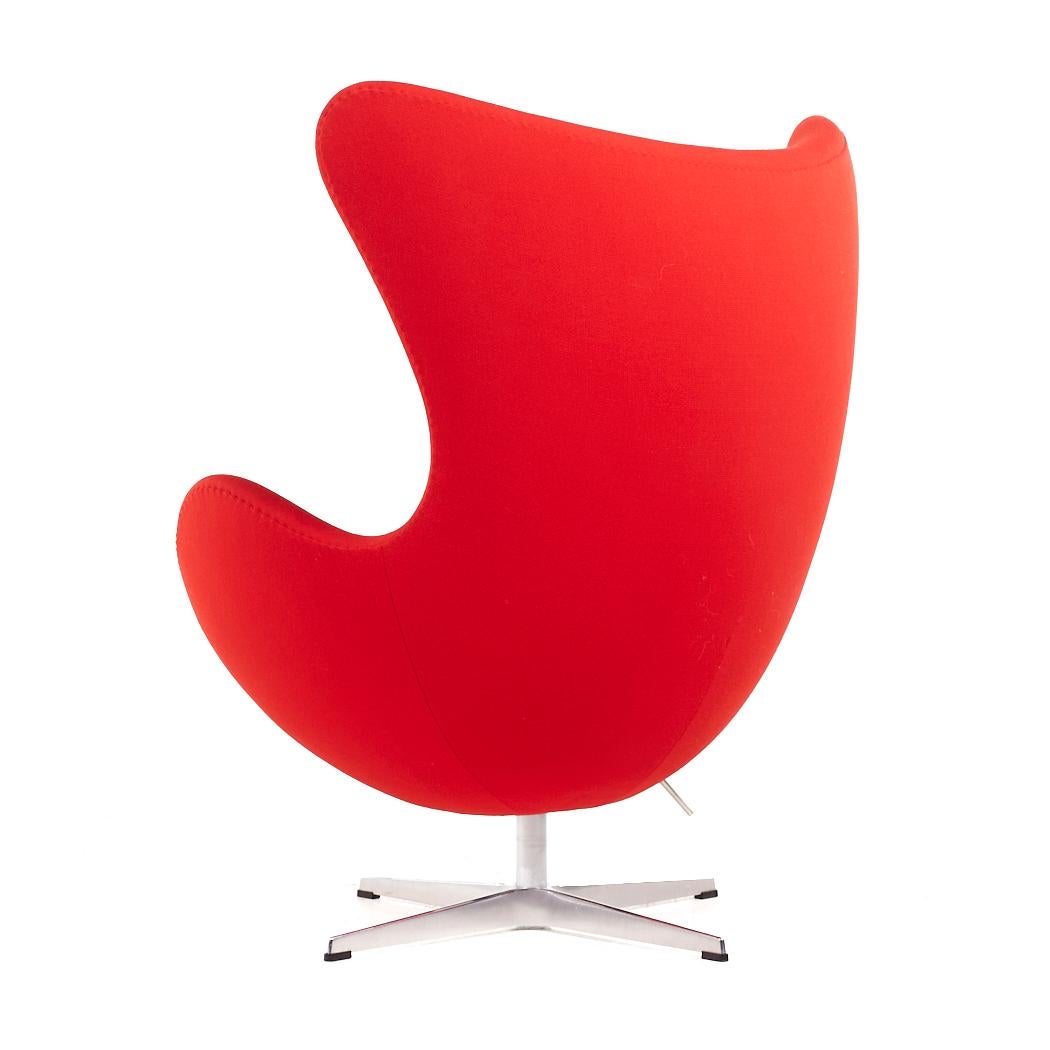 Late 20th Century Arne Jacobsen for Fritz Hansen Mid Century Egg Chair For Sale