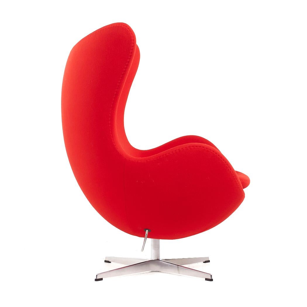 Upholstery Arne Jacobsen for Fritz Hansen Mid Century Egg Chair For Sale