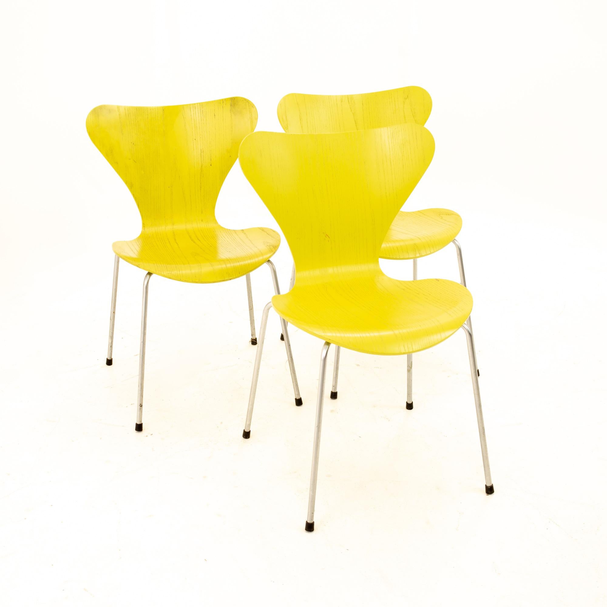 Américain Chaise série 7 Arne Jacobsen pour Fritz Hansen de style moderne du milieu du siècle dernier -Lime -Set of 4 en vente