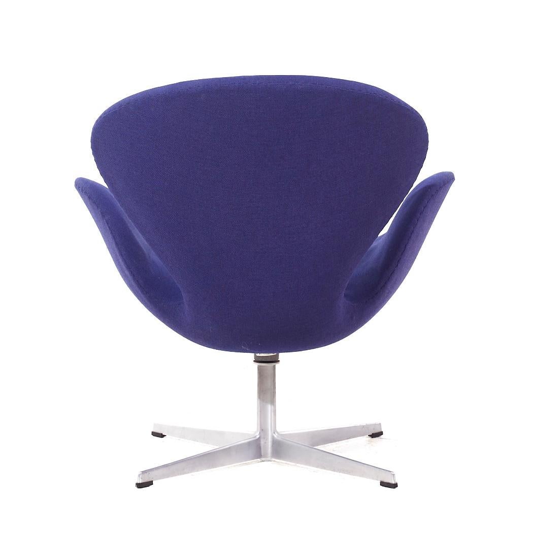 Arne Jacobsen per Fritz Hansen - Sedie a Cigno di metà secolo - Coppia in vendita 1