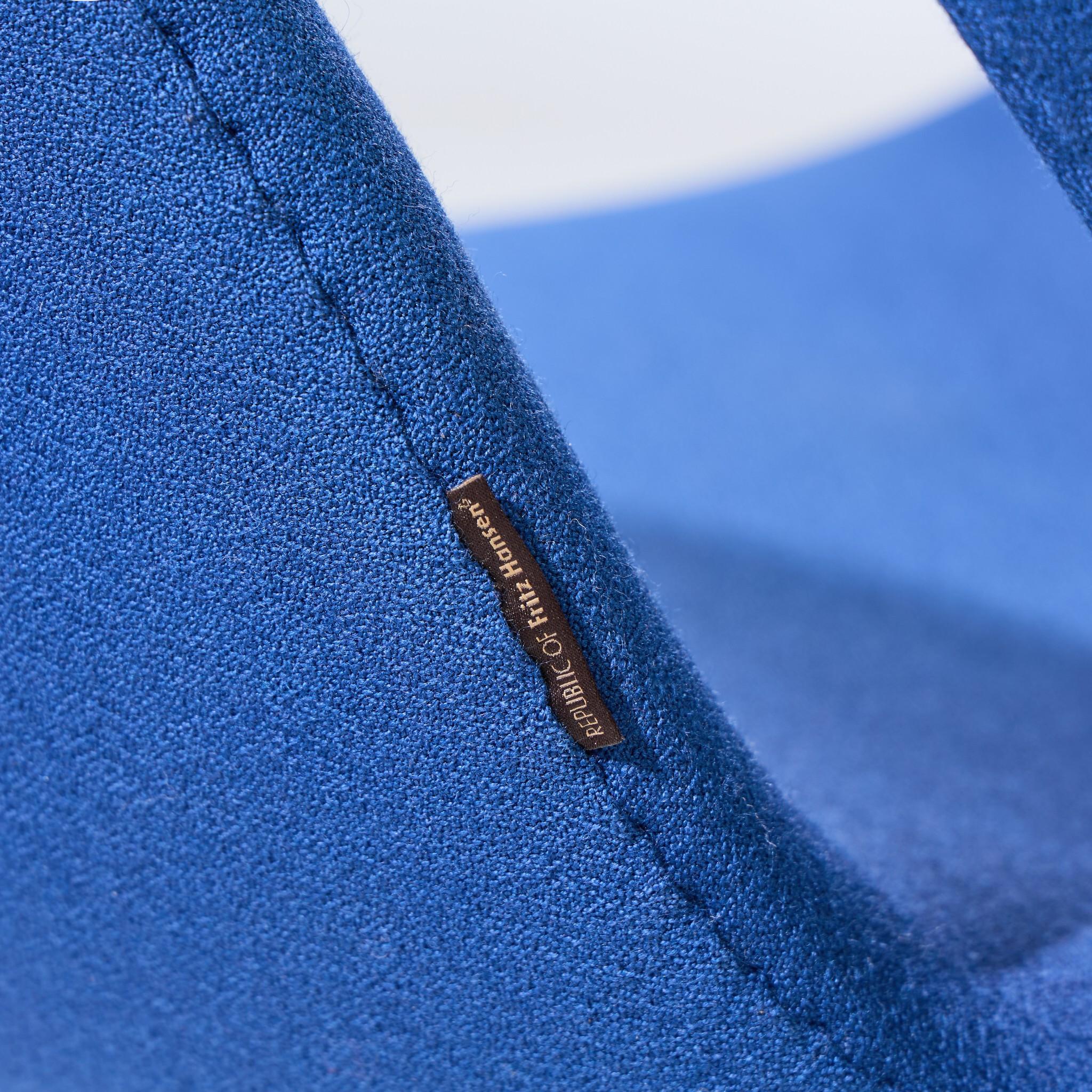 Arne Jacobsen per Fritz Hansen - Set di 4 sedie a cigno di metà secolo in vendita 6