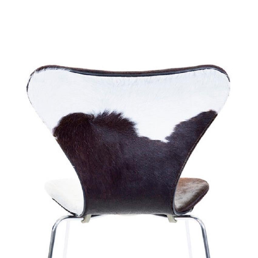 Arne Jacobsen for Fritz Hansen Model 3107 Cowhide Chairs, Set of 6 10