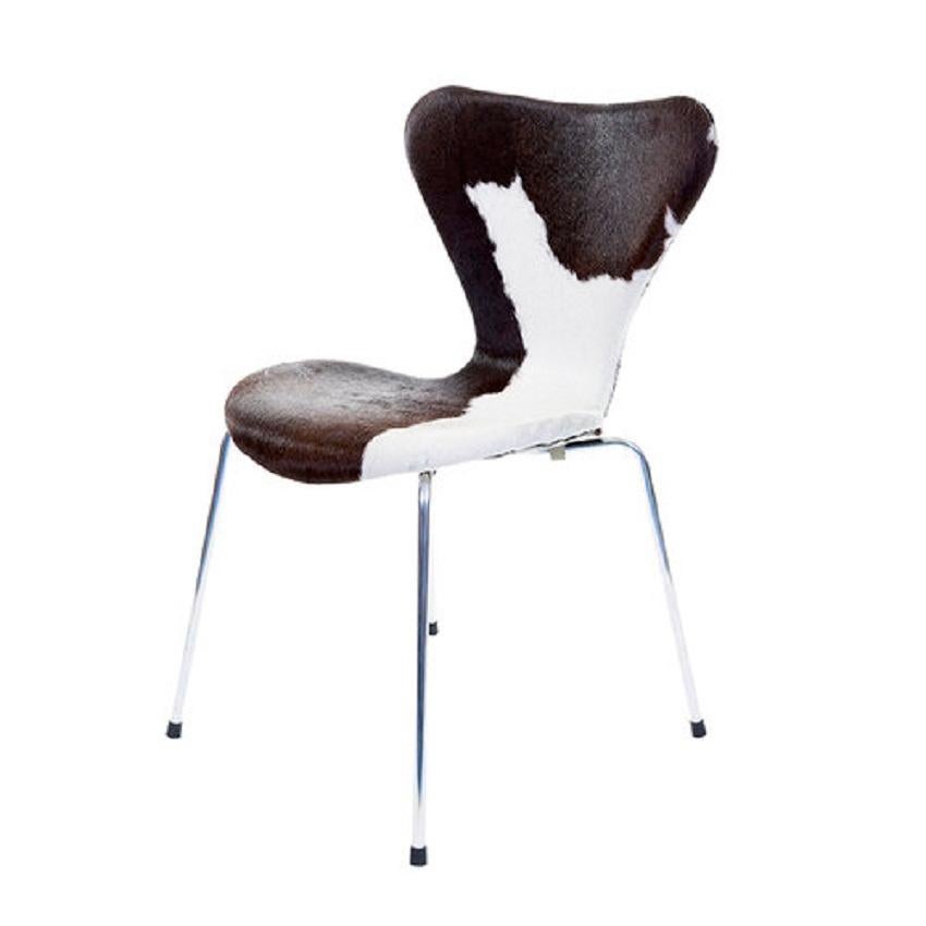 Arne Jacobsen for Fritz Hansen Model 3107 Cowhide Chairs, Set of 6 11