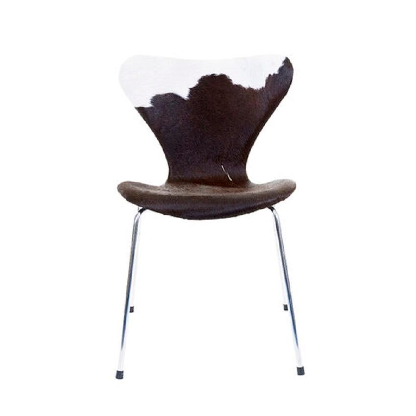 Mid-20th Century Arne Jacobsen for Fritz Hansen Model 3107 Cowhide Chairs, Set of 6