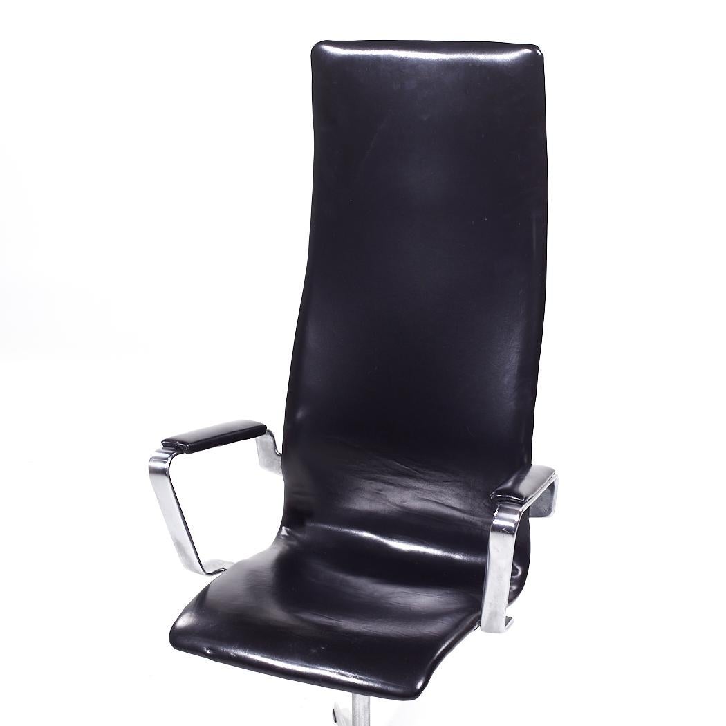 Arne Jacobsen for Fritz Hansen Oxford Mid Century Highback Swivel Chair For Sale 2