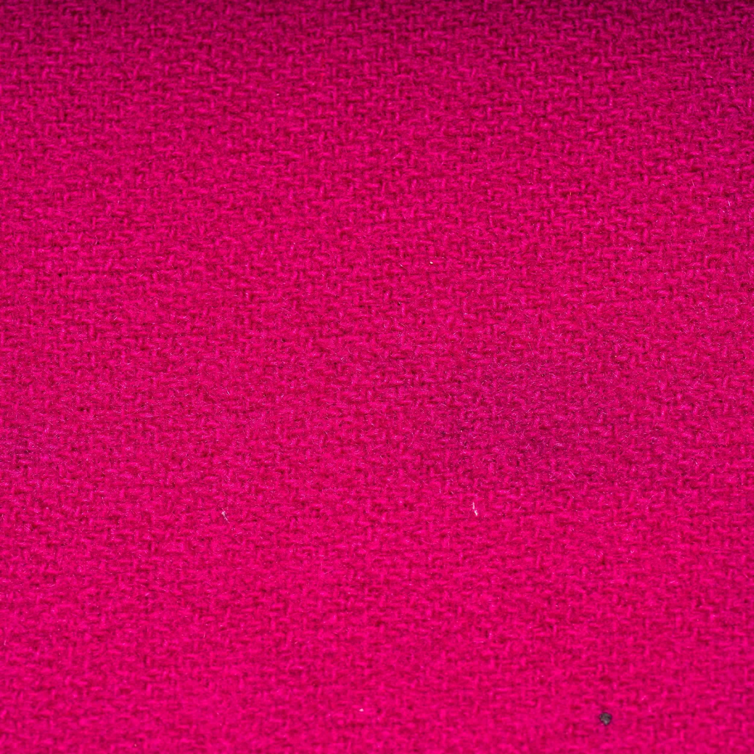 Fabric Arne Jacobsen for Fritz Hansen Purple Swan Swivel Armchair For Sale