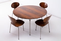 Arne Jacobsen for Fritz Hansen Rosewood Suite Four Ant Chairs and matching Table