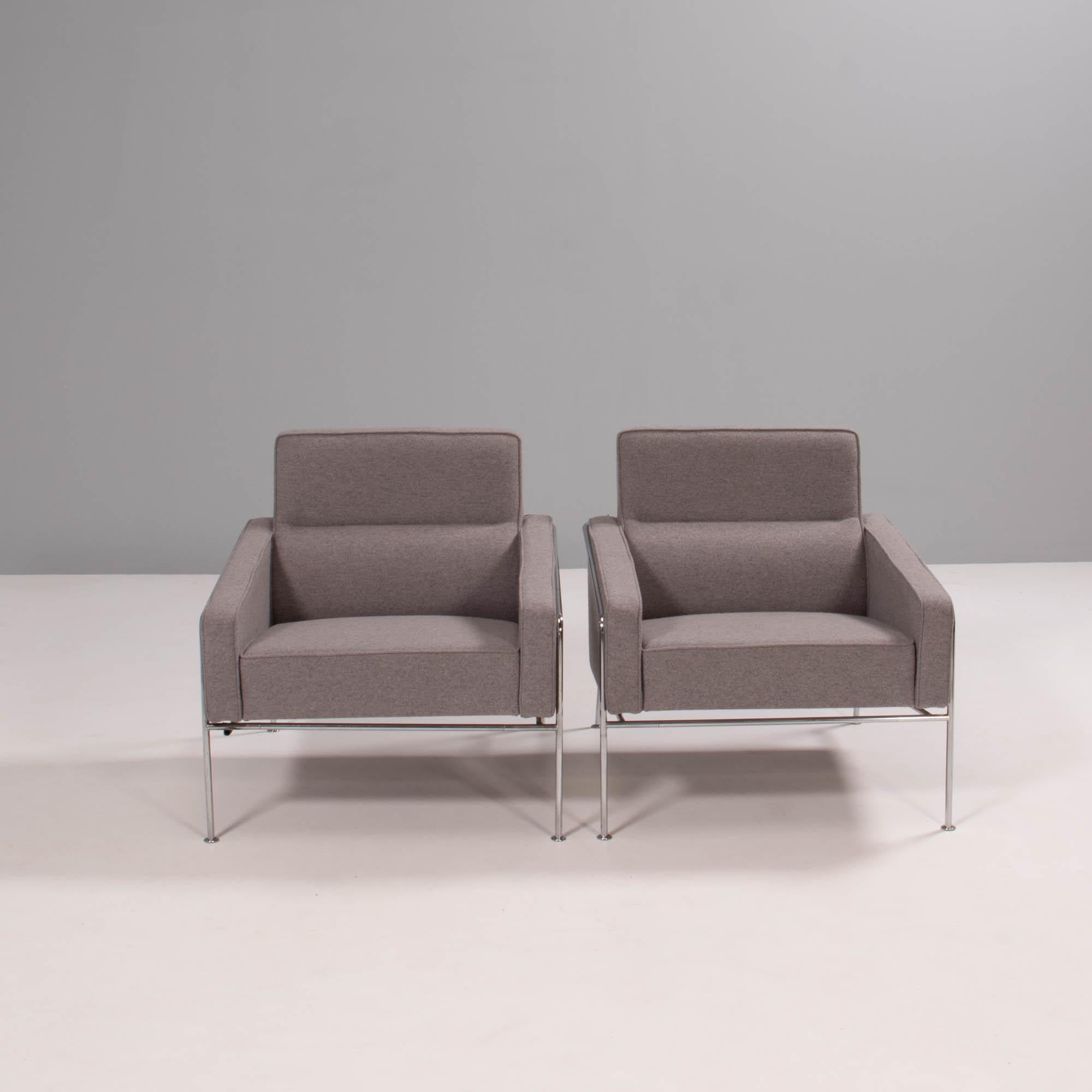 Contemporary Arne Jacobsen for Fritz Hansen Series 3300 Grey and Chrome Armchairs, Set of 2 For Sale