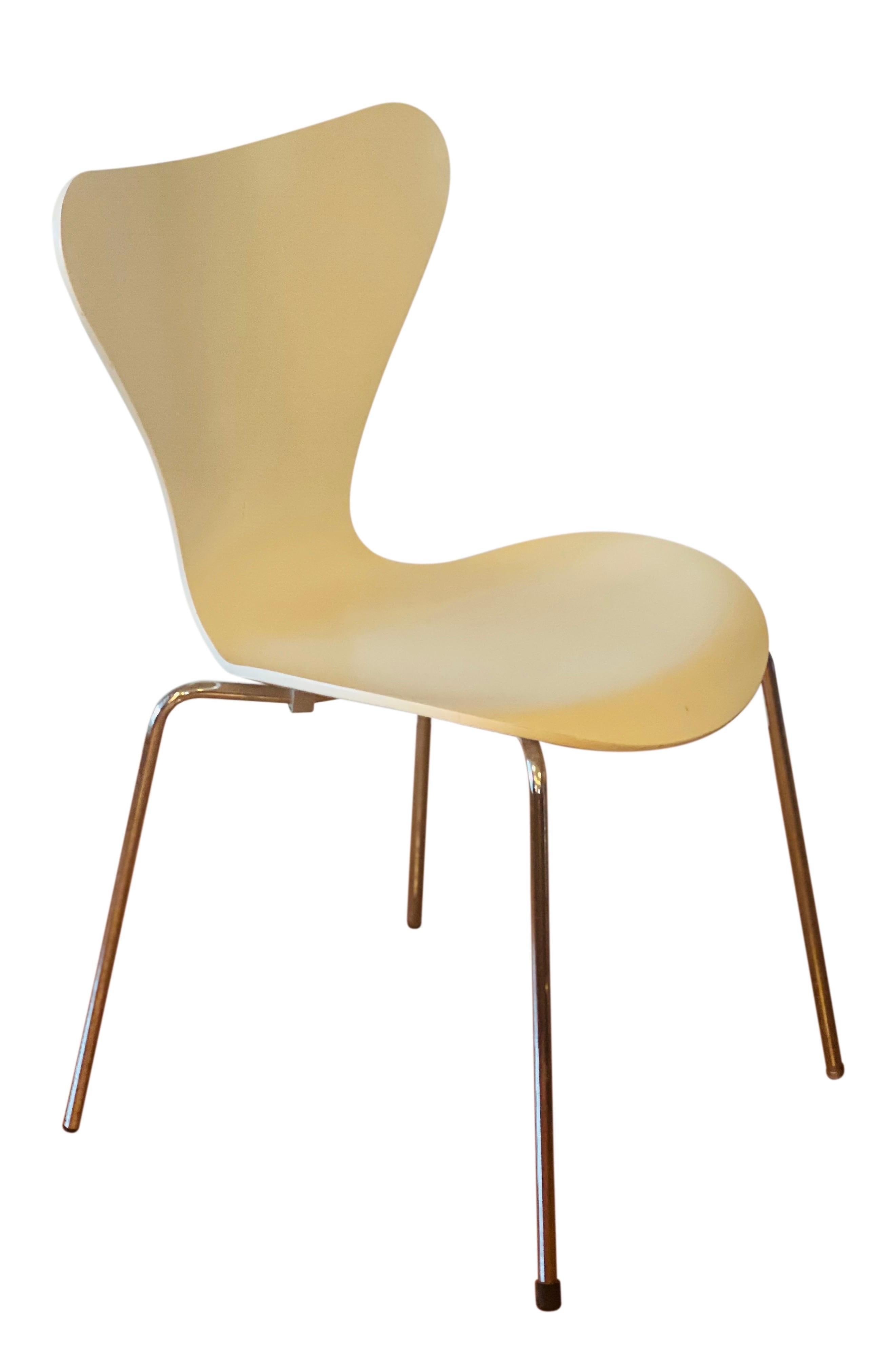 Arne Jacobsen for Fritz Hansen iconic Series 7 chairs, 1996, Denmark.  Designed in 1955,  set of (4) Danish modern stackable molded plywood chairs with chromed steel legs in original white.  All chairs have maker's mark.  

