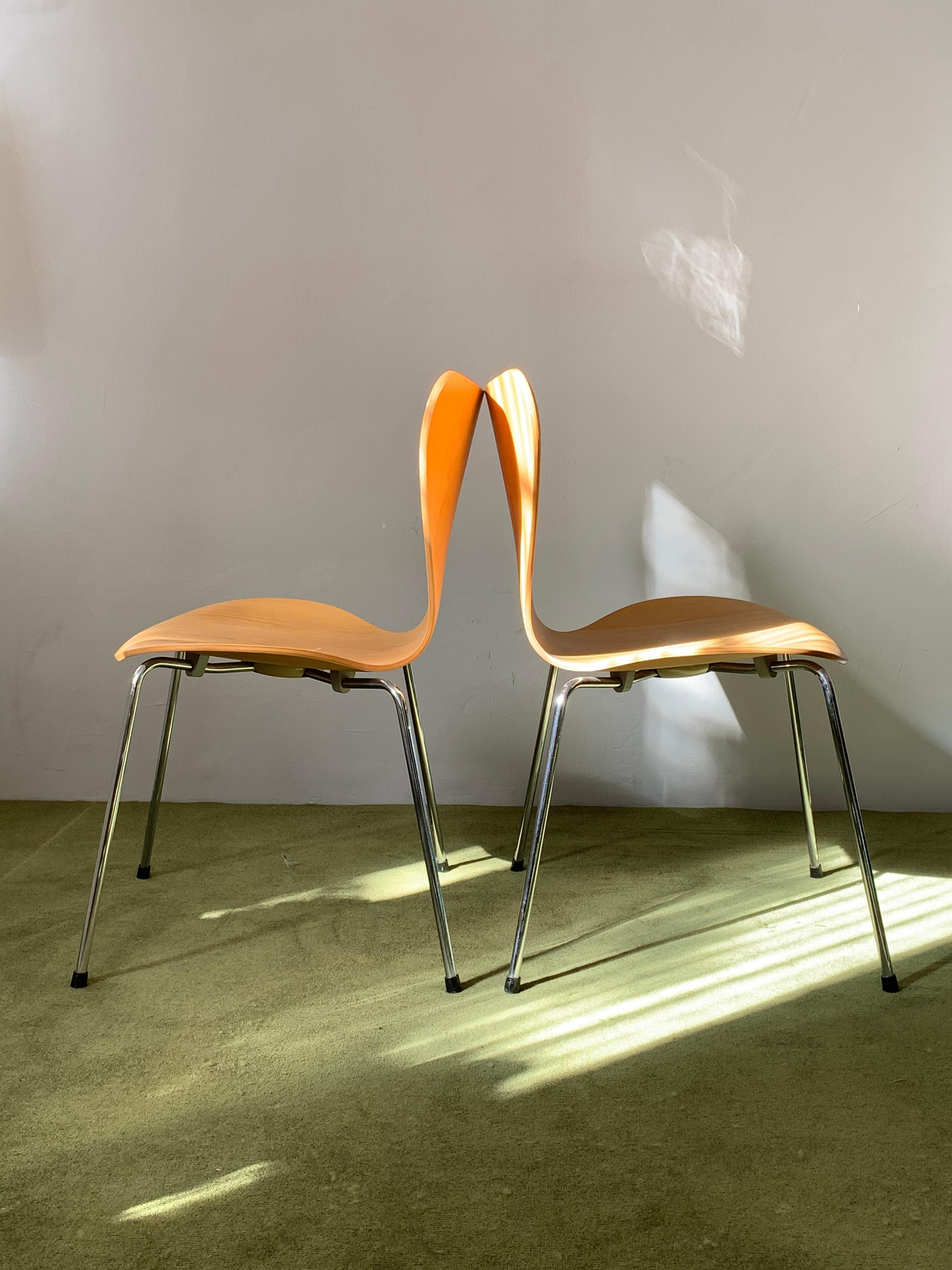 Arne Jacobsen for Fritz Hansen Series 7 Natural Plywood 3017 Chair For Sale 10