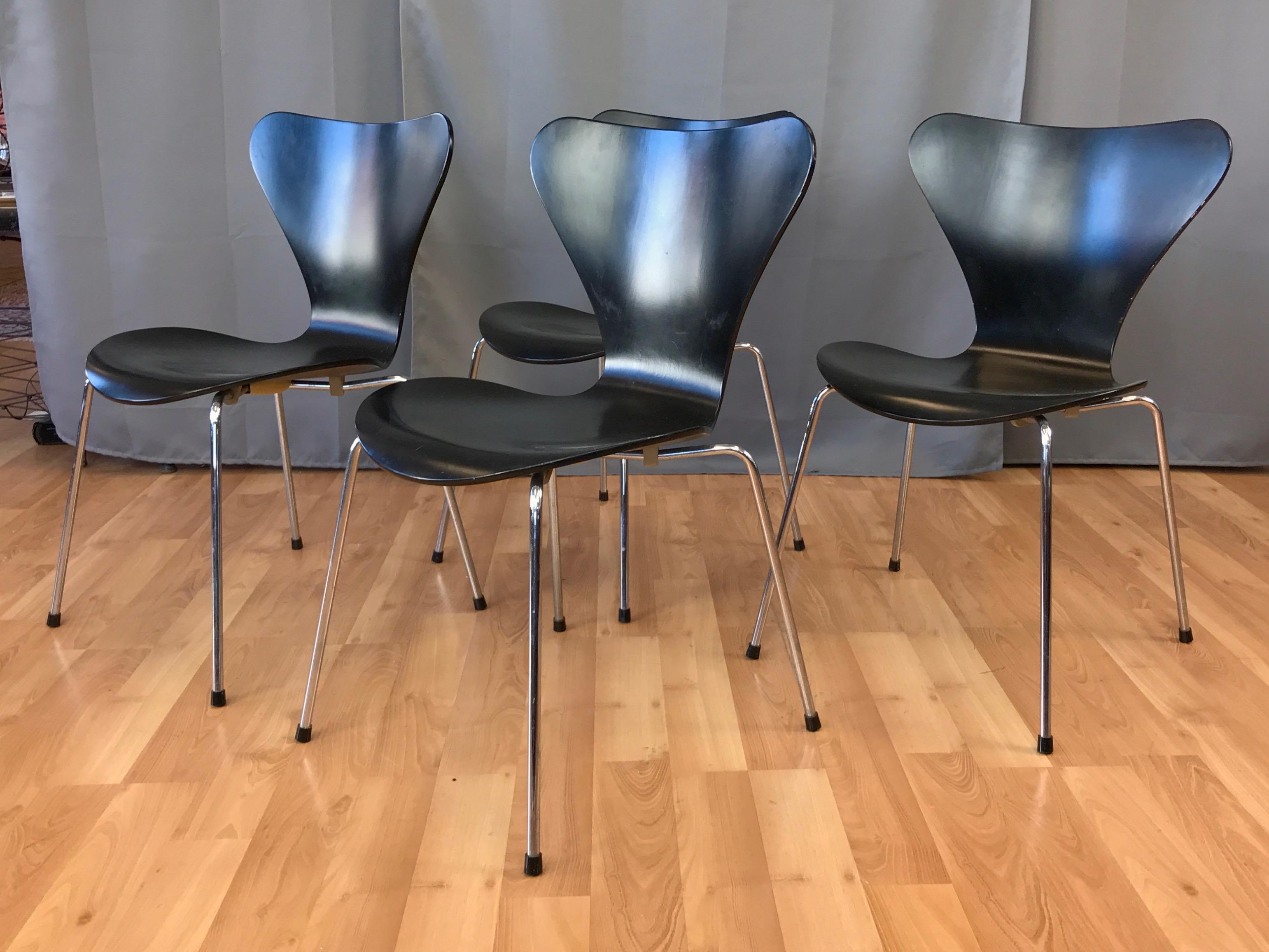 Scandinavian Modern Arne Jacobsen for Fritz Hansen Series 7 Side Chairs, Set of Four