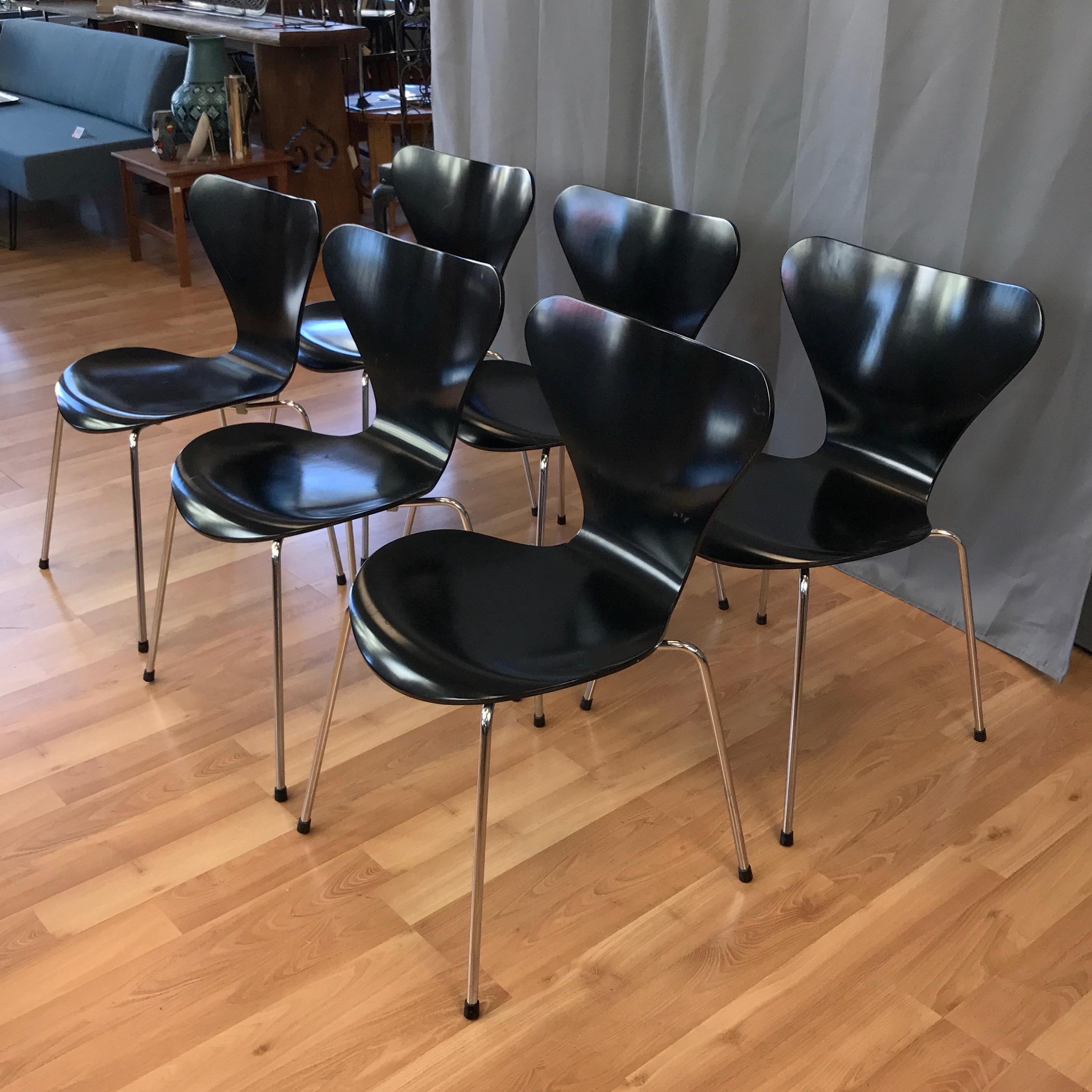 Contemporary Arne Jacobsen for Fritz Hansen Series 7 Side Chairs, Set of Six