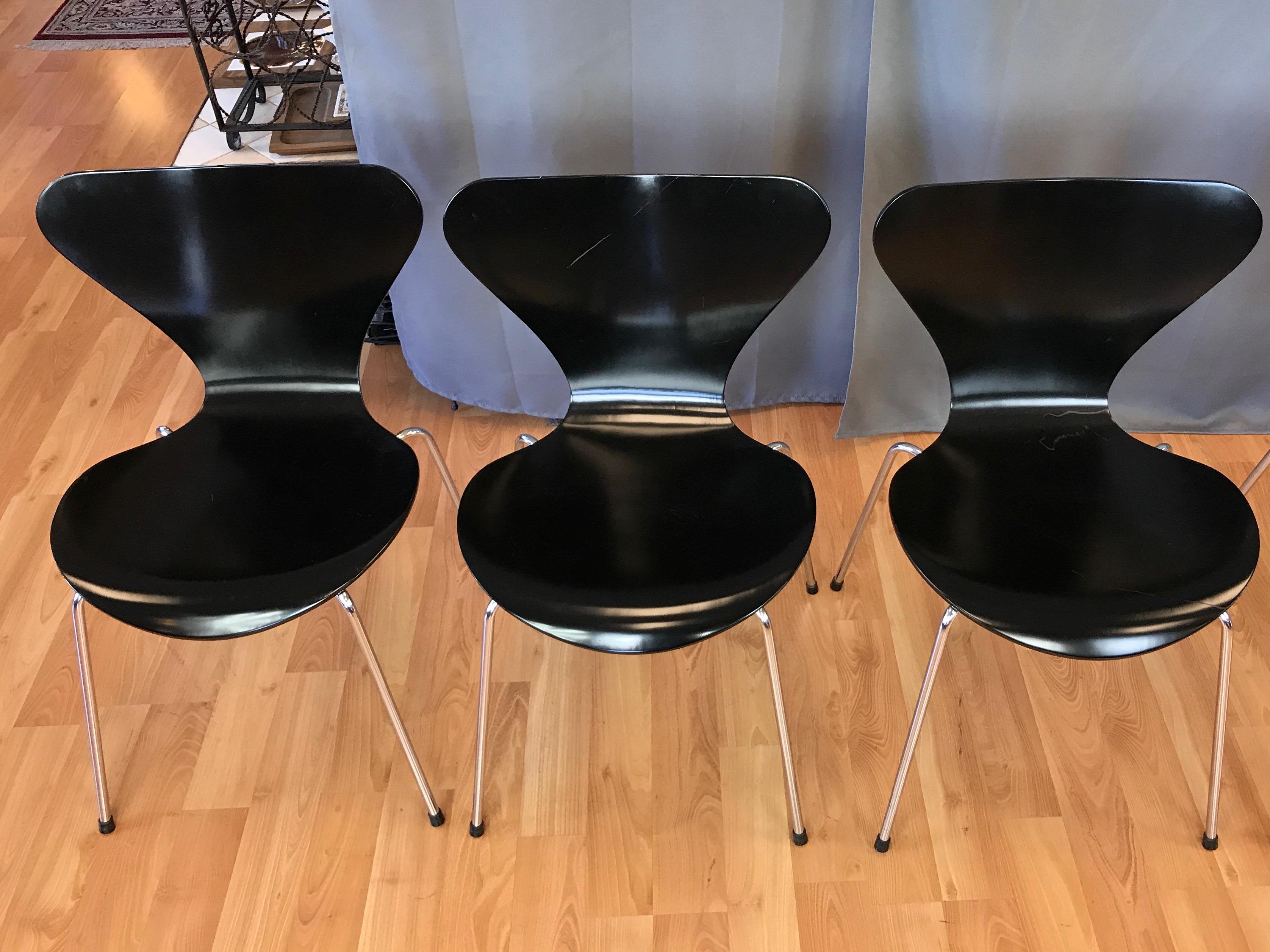 Arne Jacobsen for Fritz Hansen Series 7 Side Chairs, Set of Six 1