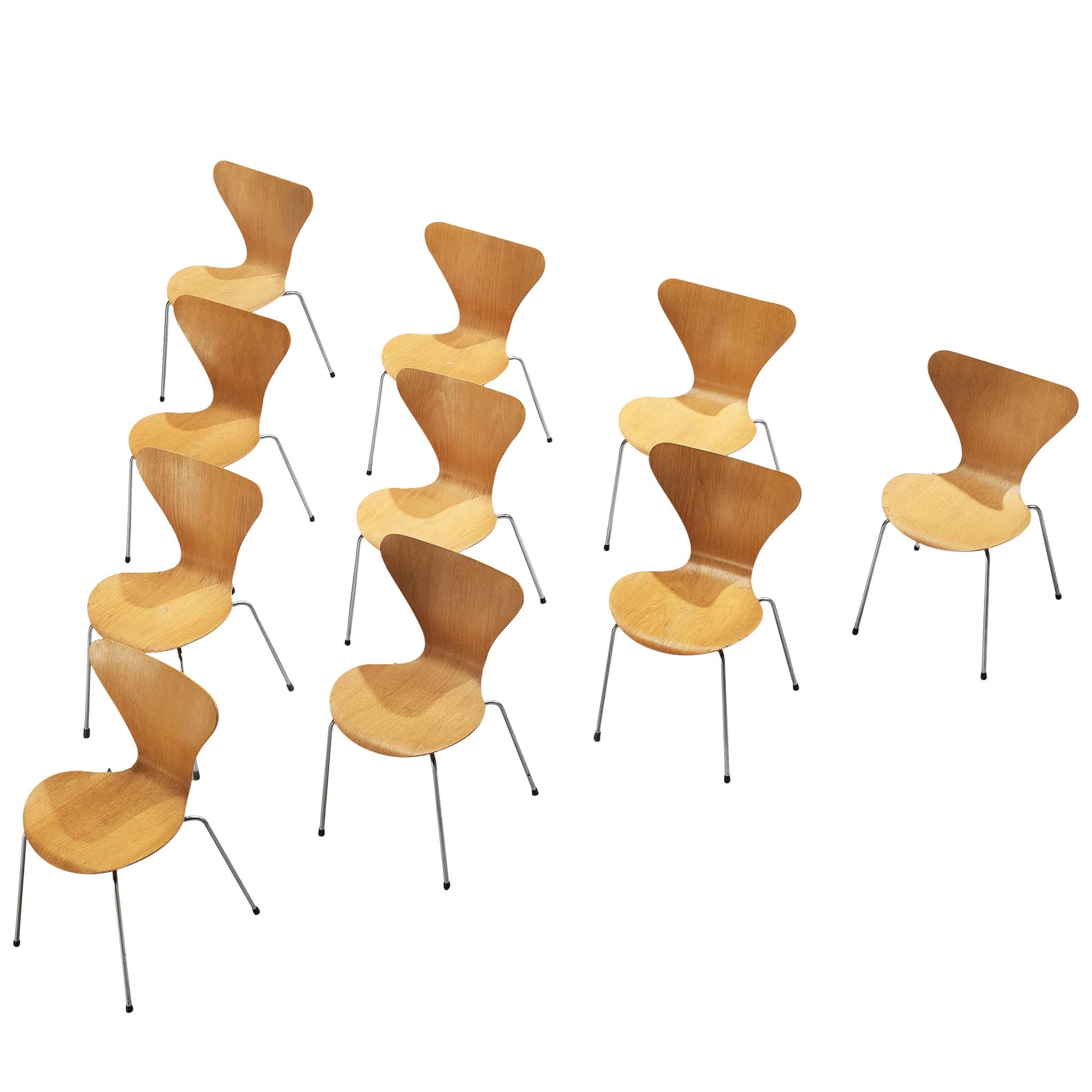 Arne Jacobsen for Fritz Hansen, 'Butterfly' or 3107 chairs, plywood, steel, Denmark, design 1955

Set of iconic multifunctional chairs by master designer Arne Jacobsen. These chairs were designed in 1955 and found their way into countless
