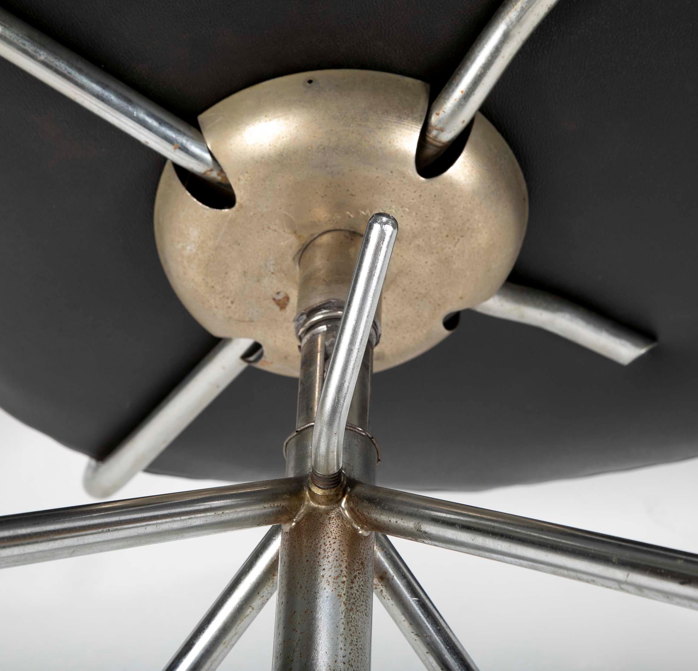 Arne Jacobsen for Fritz Hansen Sevener Desk Chair Model 3117 2