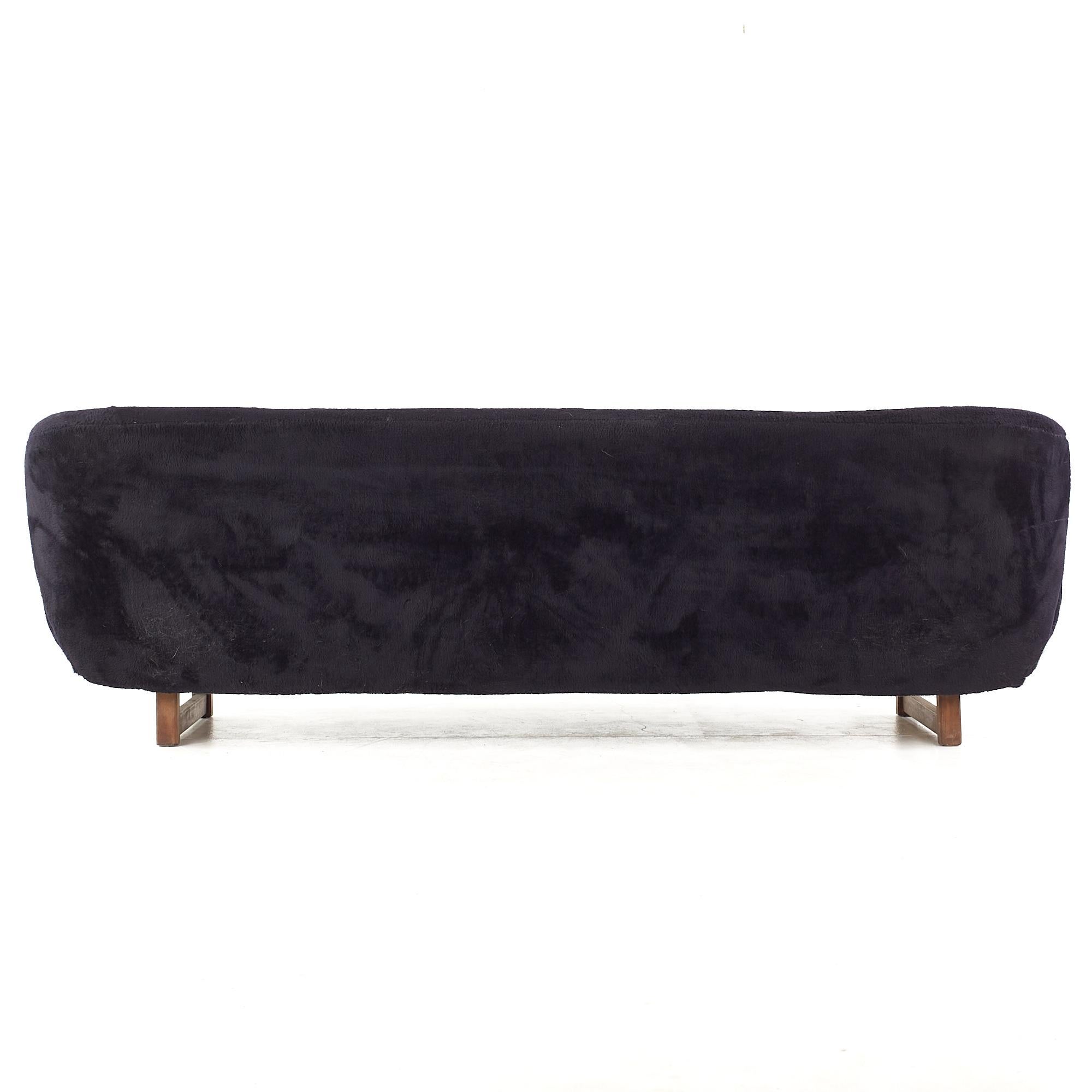 Arne Jacobsen for Fritz Hansen Style Mid Century Swan Sofa For Sale 1