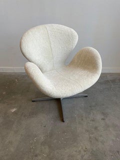 Arne Jacobsen for Fritz Hansen Swan Chair