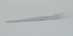 Arne Jacobsen for Georg Jensen. Two long salad forks. Late 20th C.