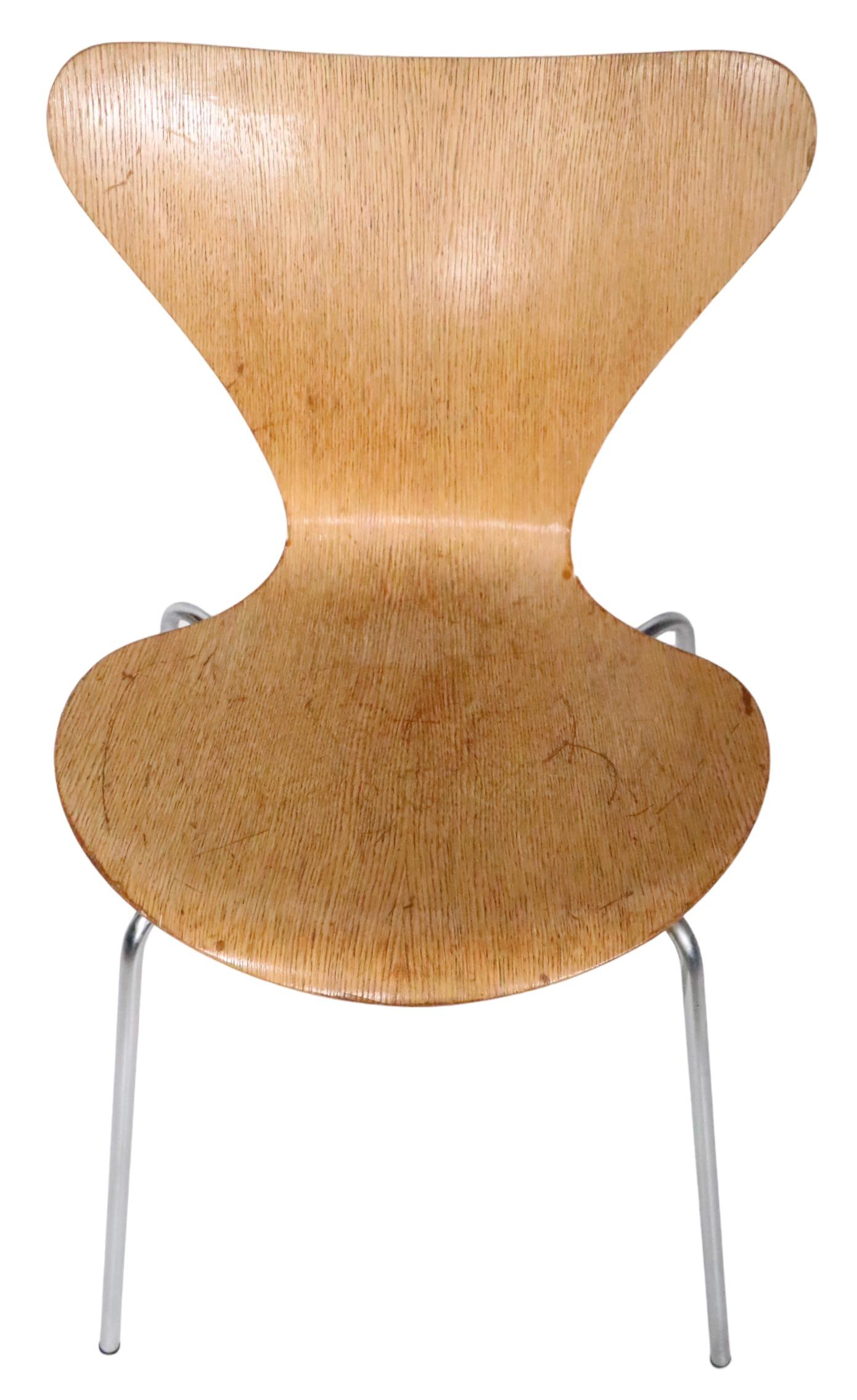 Arne Jacobsen Fritz Hansen Serie 7 Schmetterlingsstuhl in Eichenfurnier, um 1960 (Chrom) im Angebot