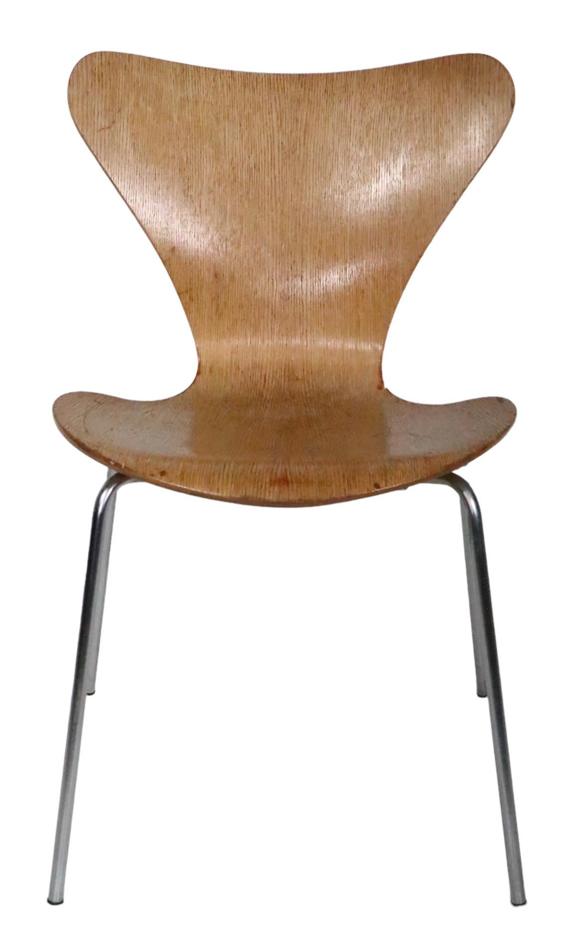 Sedia a farfalla Fritz Hansen Serie 7 di Arne Jacobsen in impiallacciato di Oak, circa 1960 in vendita 3