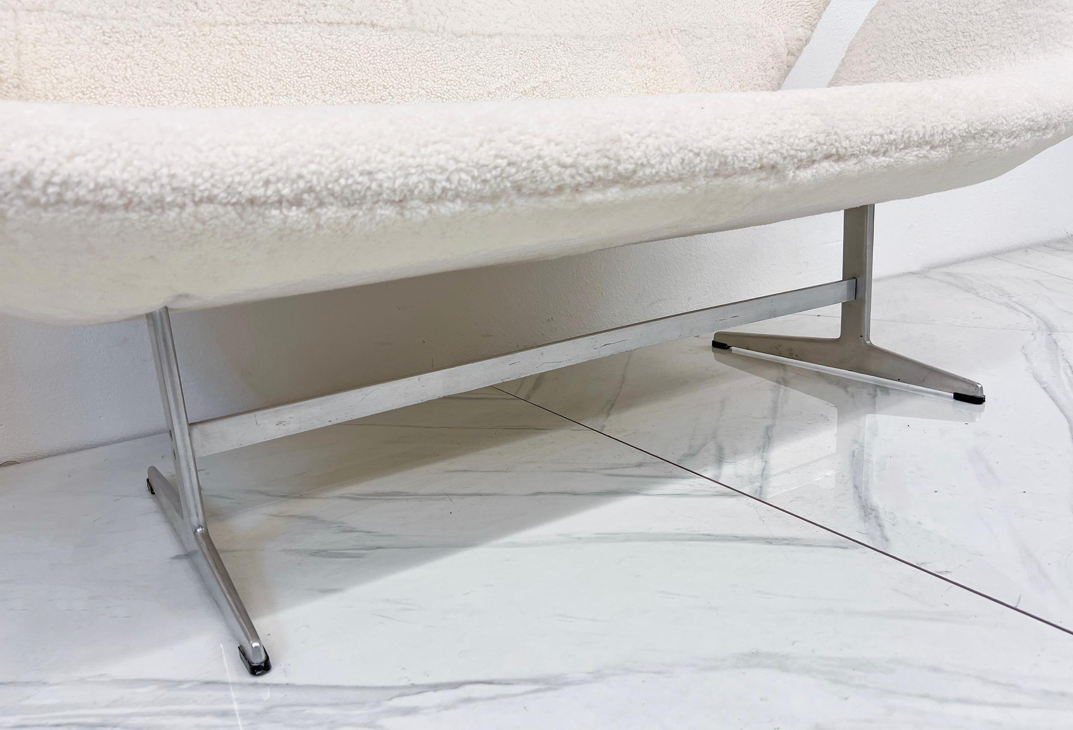 Divano Fritz Hansen Swan di Arne Jacobsen, anni '60 in vera pelle di pecora canadese in vendita 1