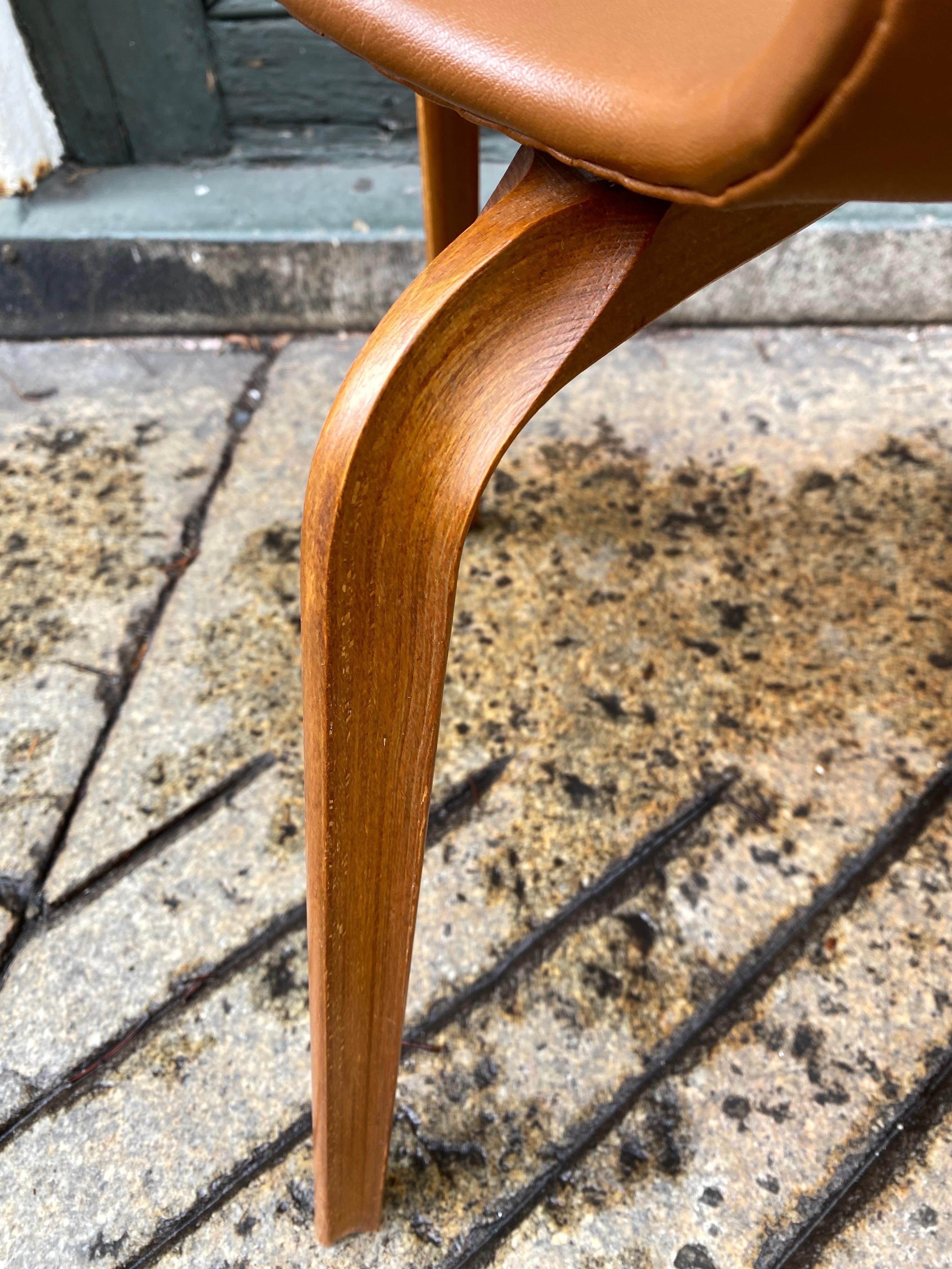 Grand Prix-Stuhl von Arne Jacobsen 4130 im Zustand „Gut“ im Angebot in Philadelphia, PA