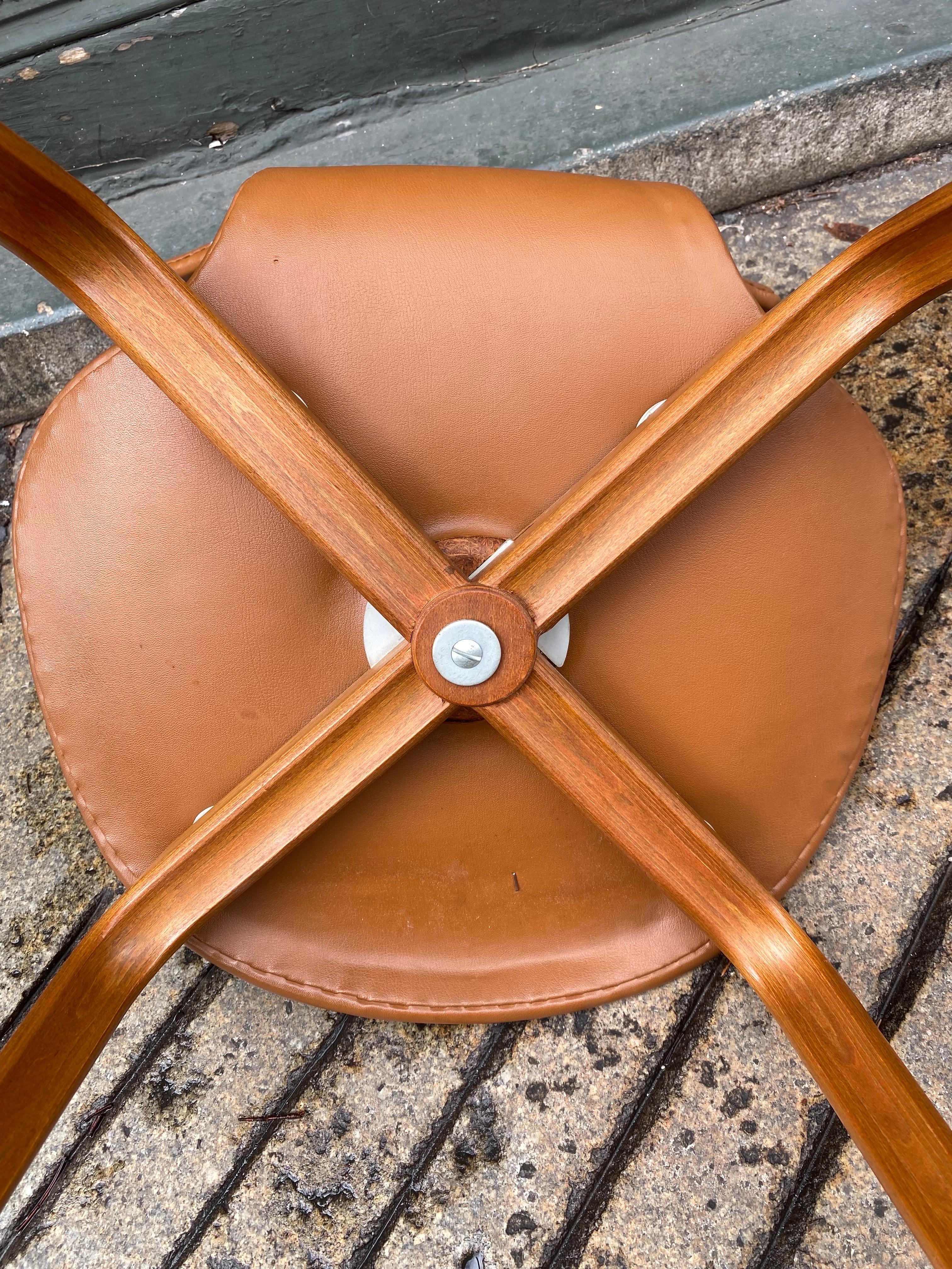 Grand Prix-Stuhl von Arne Jacobsen 4130 im Angebot 1