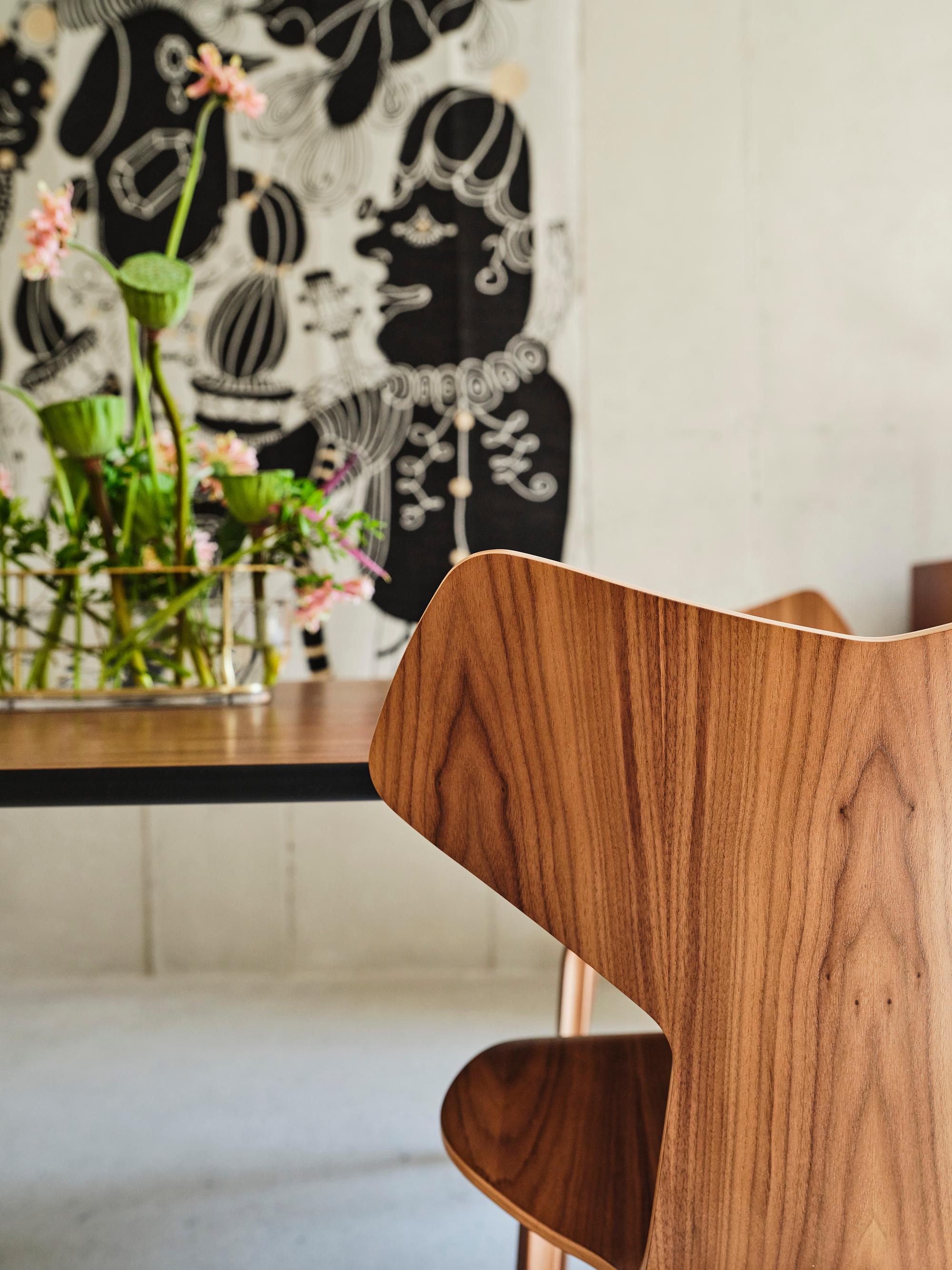Danish Arne Jacobsen 'Grand Prix' Chair for Fritz Hansen in Clear Lacquered Veneer For Sale