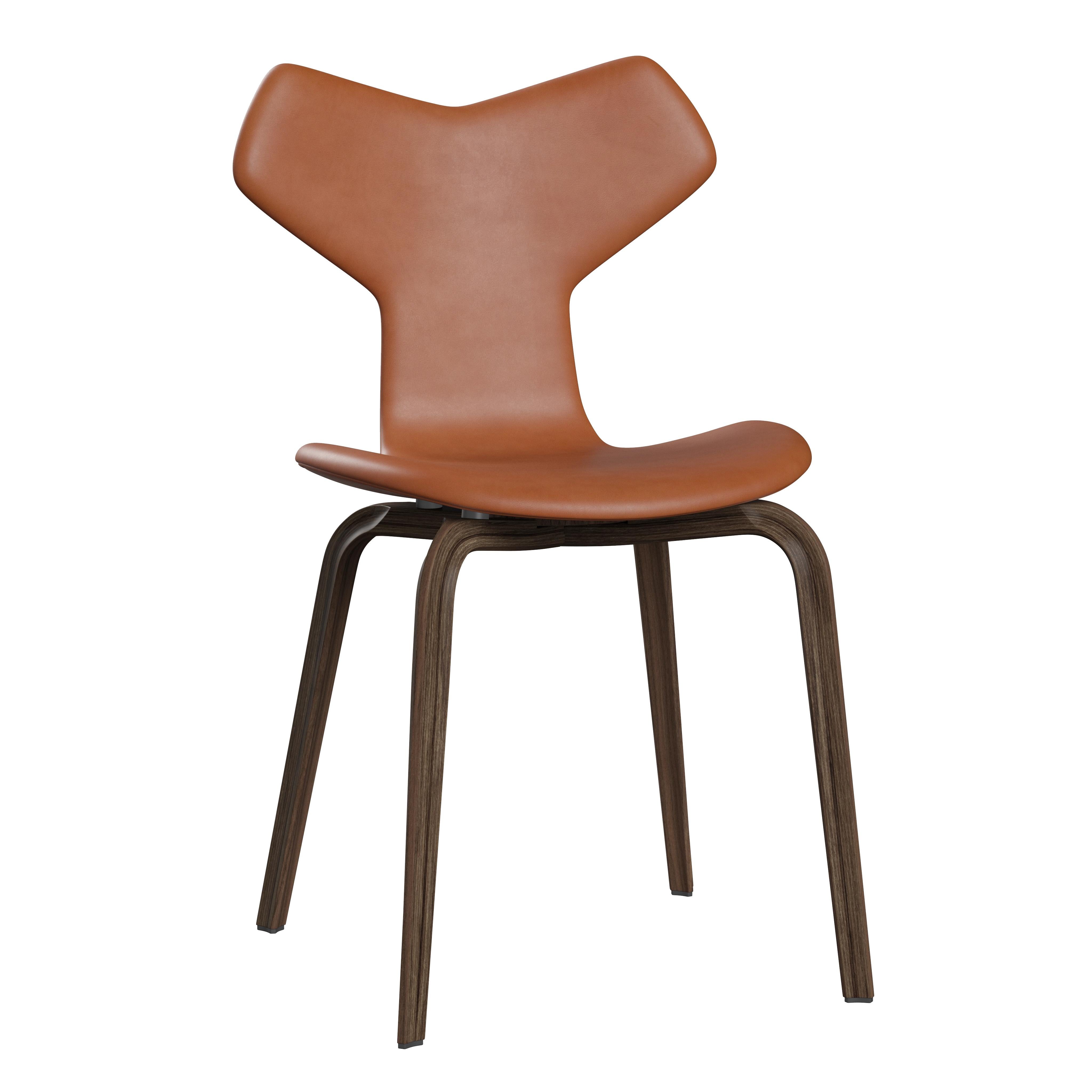 Arne Jacobsen 'Grand Prix' Stuhl für Fritz Hansen in Volllederpolsterung.
 
Fritz Hansen wurde 1872 gegründet und ist zum Synonym für legendäres dänisches Design geworden. Die Marke kombiniert zeitlose Handwerkskunst mit einem Schwerpunkt auf
