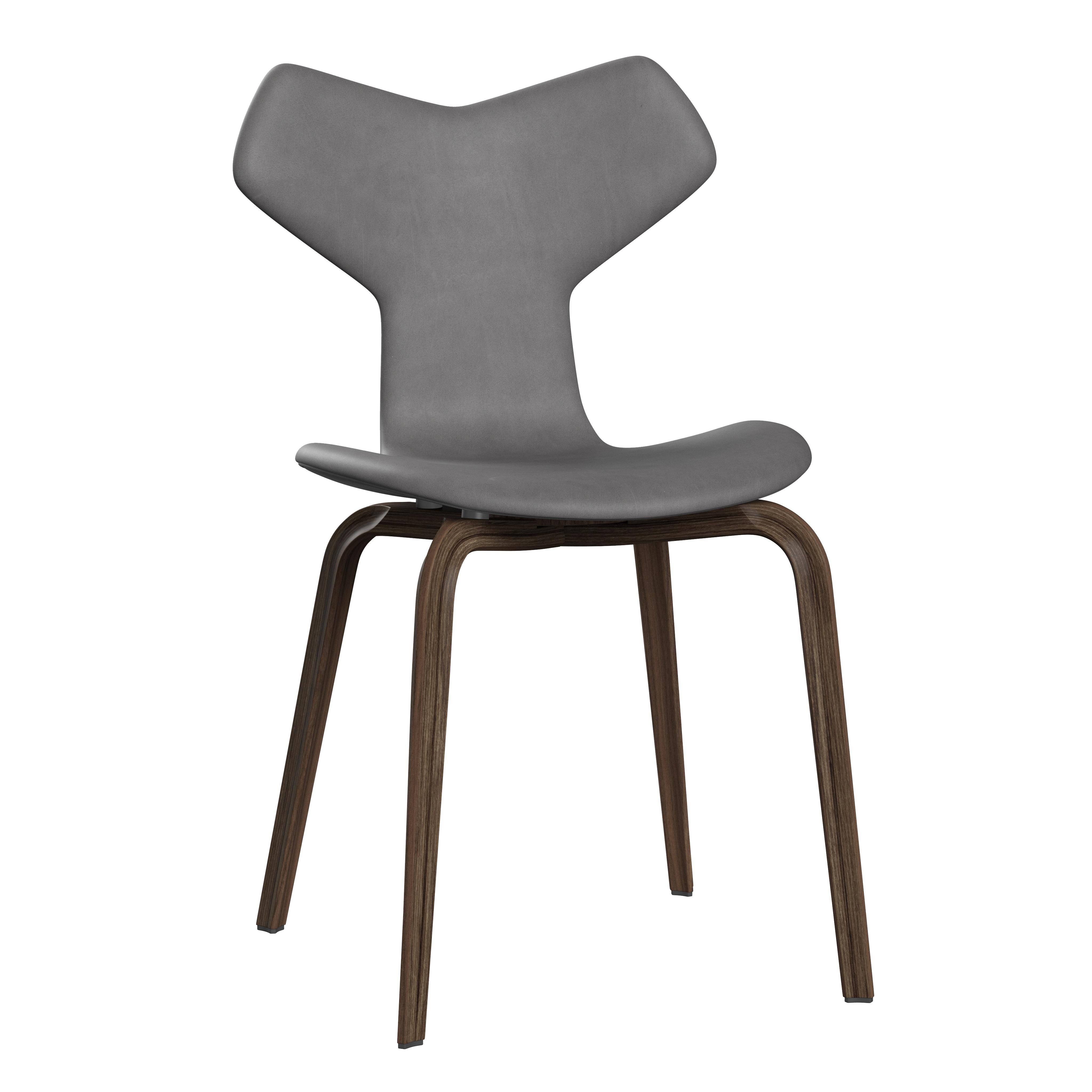 Laqué Chaise Grand Prix d'Arne Jacobsen pour Fritz Hansen, entièrement tapissée de cuir en vente