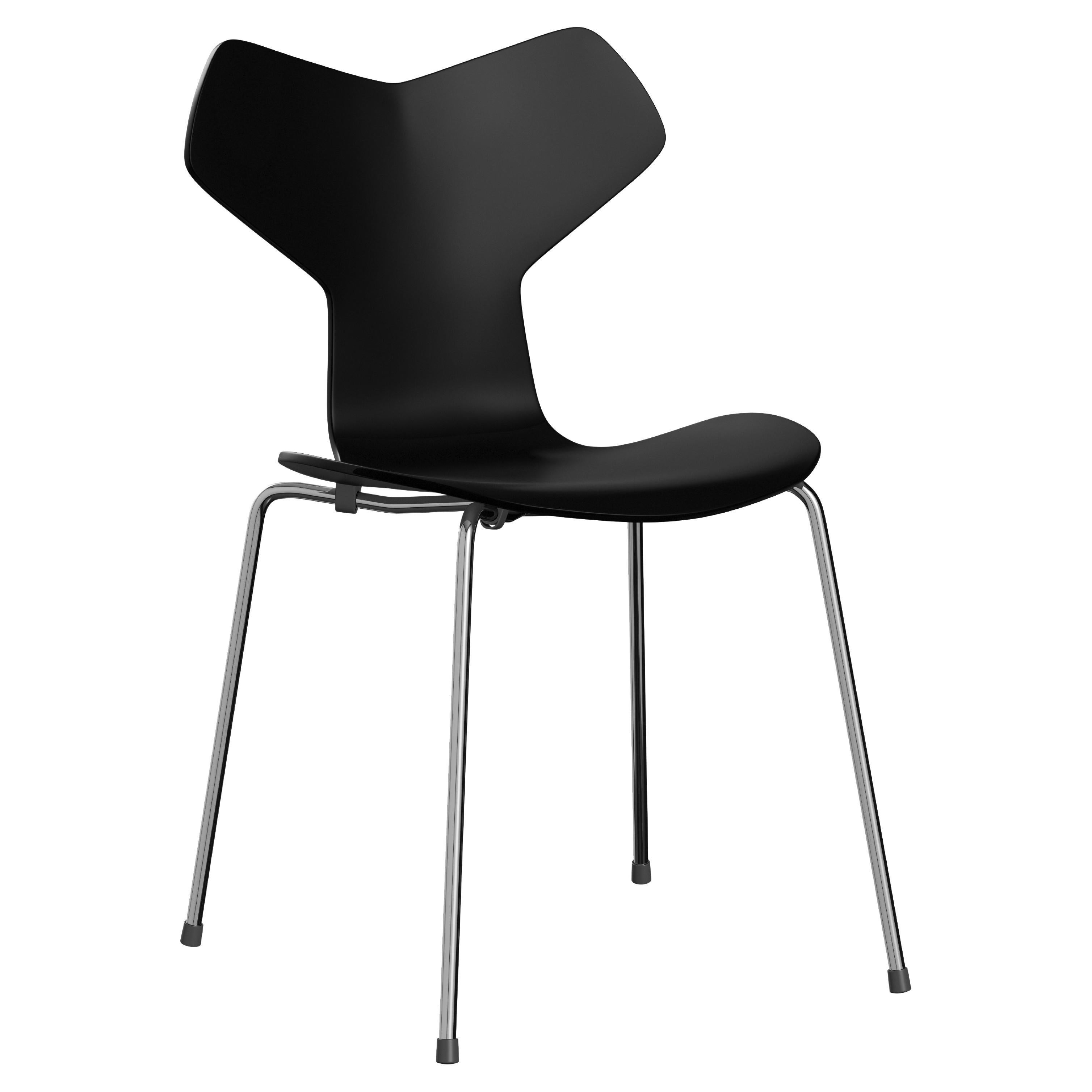 Arne Jacobsen 'Grand Prix' Stuhl für Fritz Hansen mit lackiertem Furnier