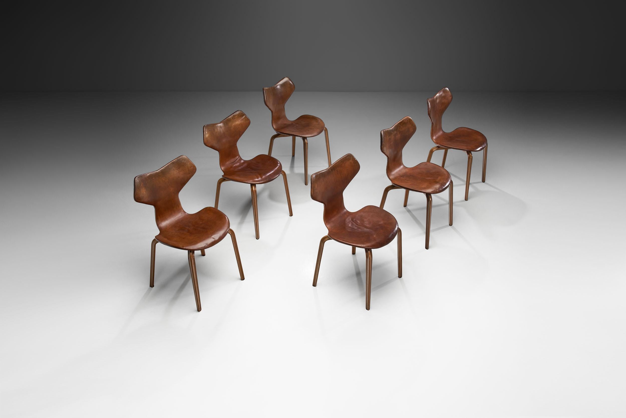 Scandinavian Modern Arne Jacobsen “Grand Prix” Chairs for Fritz Hansen, Denmark 1950s For Sale