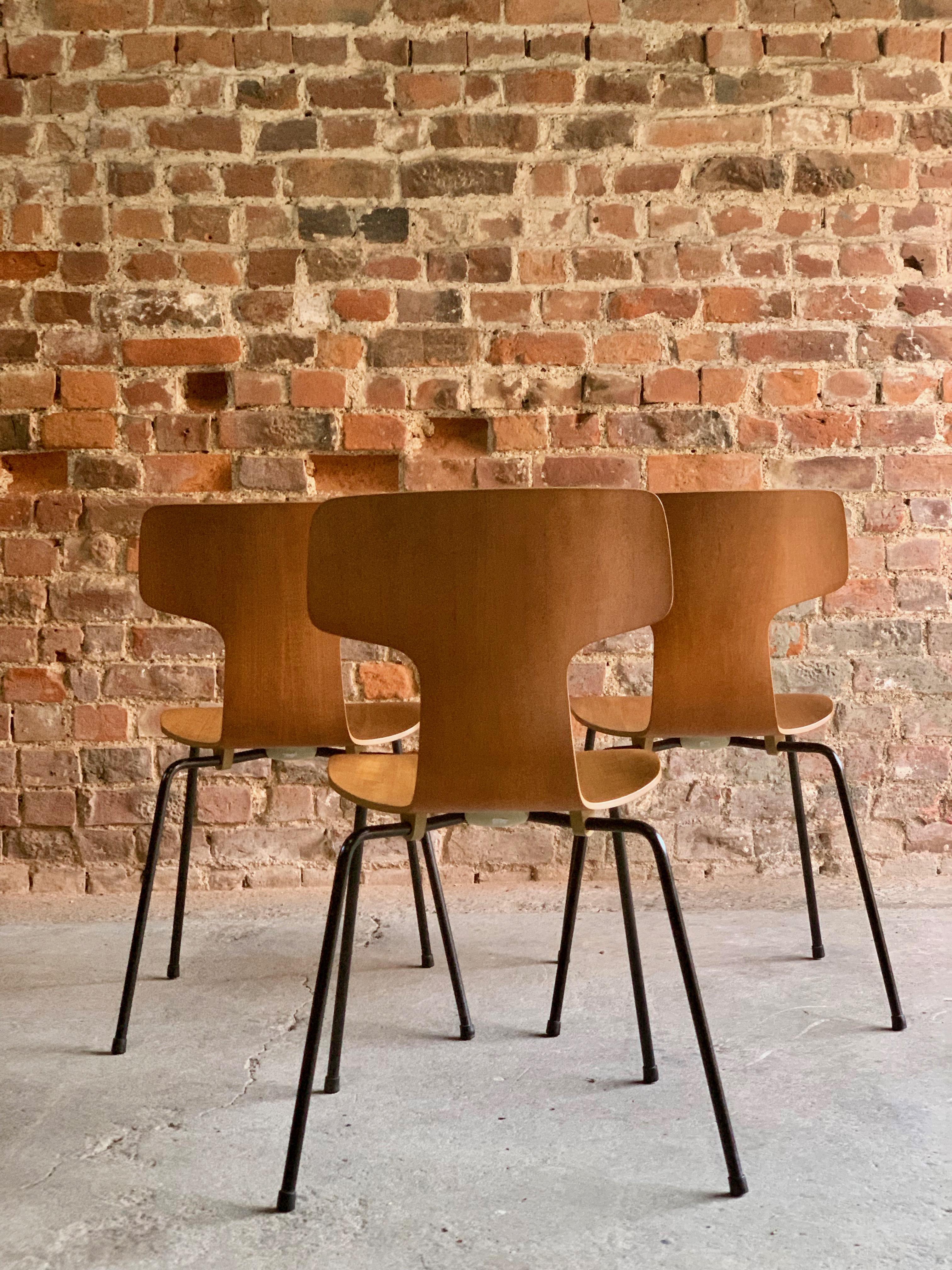 Mid-Century Modern Arne Jacobsen Grand Prix Chairs for Fritz Hansen Model 3103 Hammer Chair Denmark