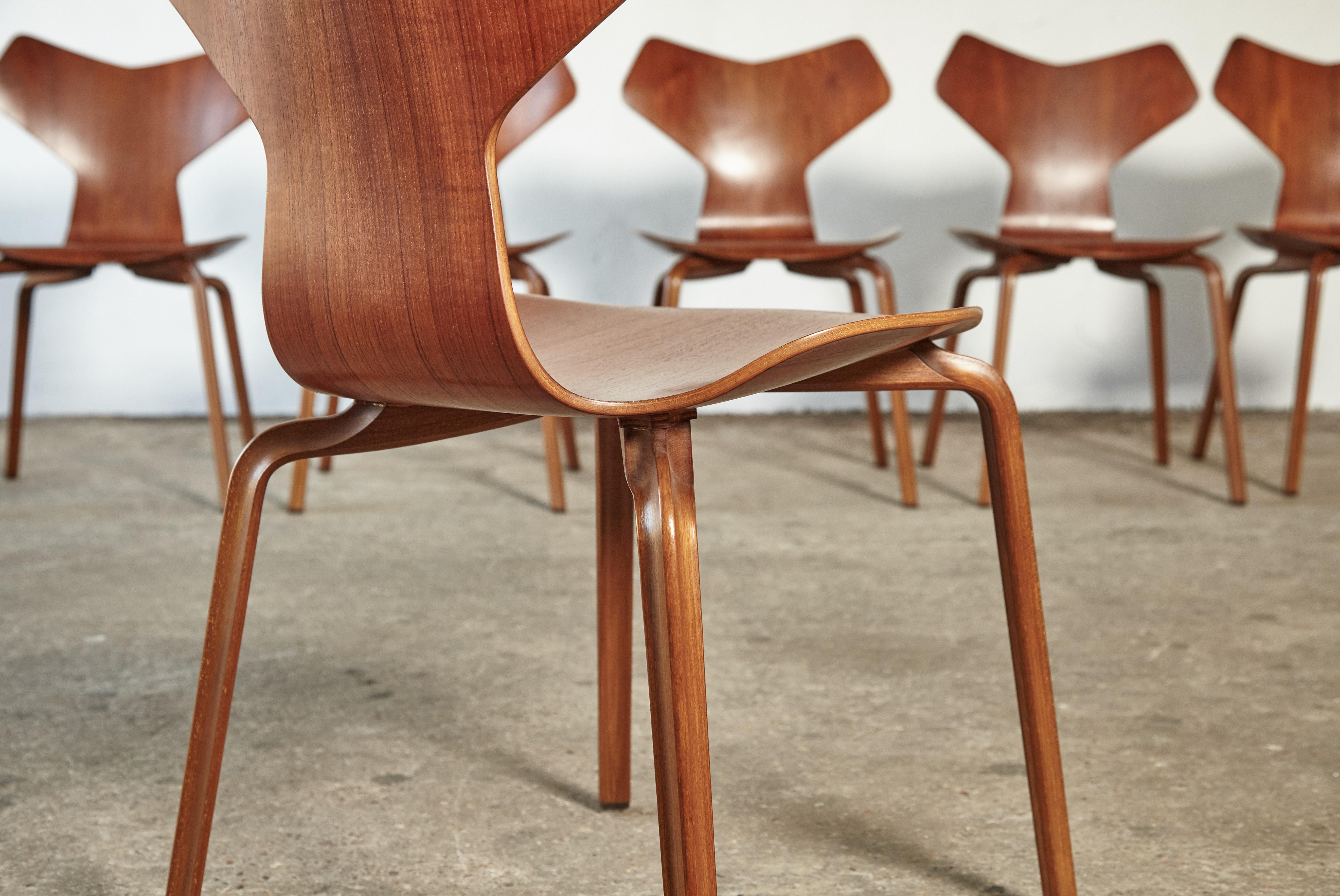 Arne Jacobsen Grand Prix Chairs, Fritz Hansen, Denmark, 1960s 3