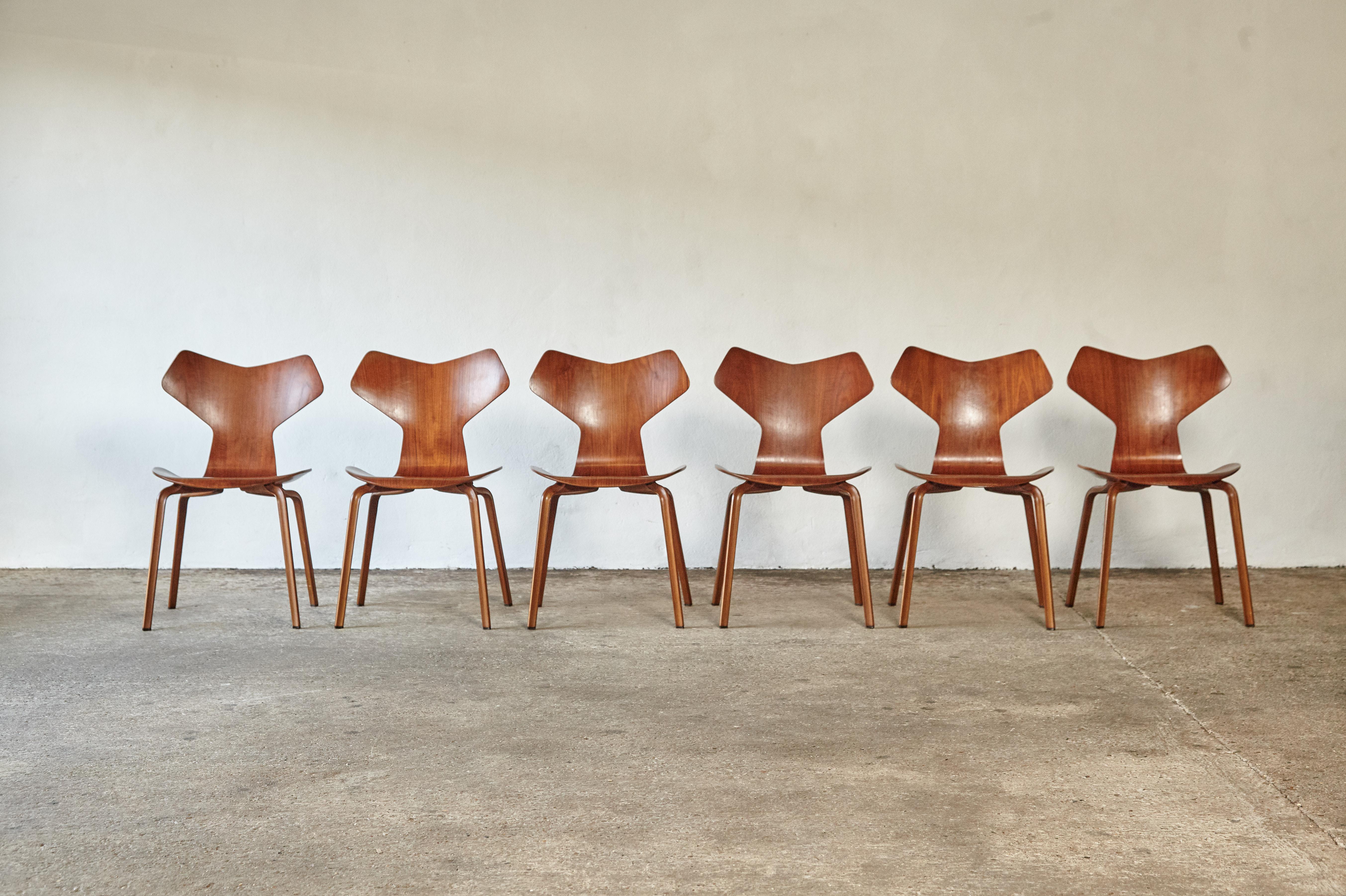Arne Jacobsen Grand Prix Chairs, Fritz Hansen, Denmark, 1960s 5