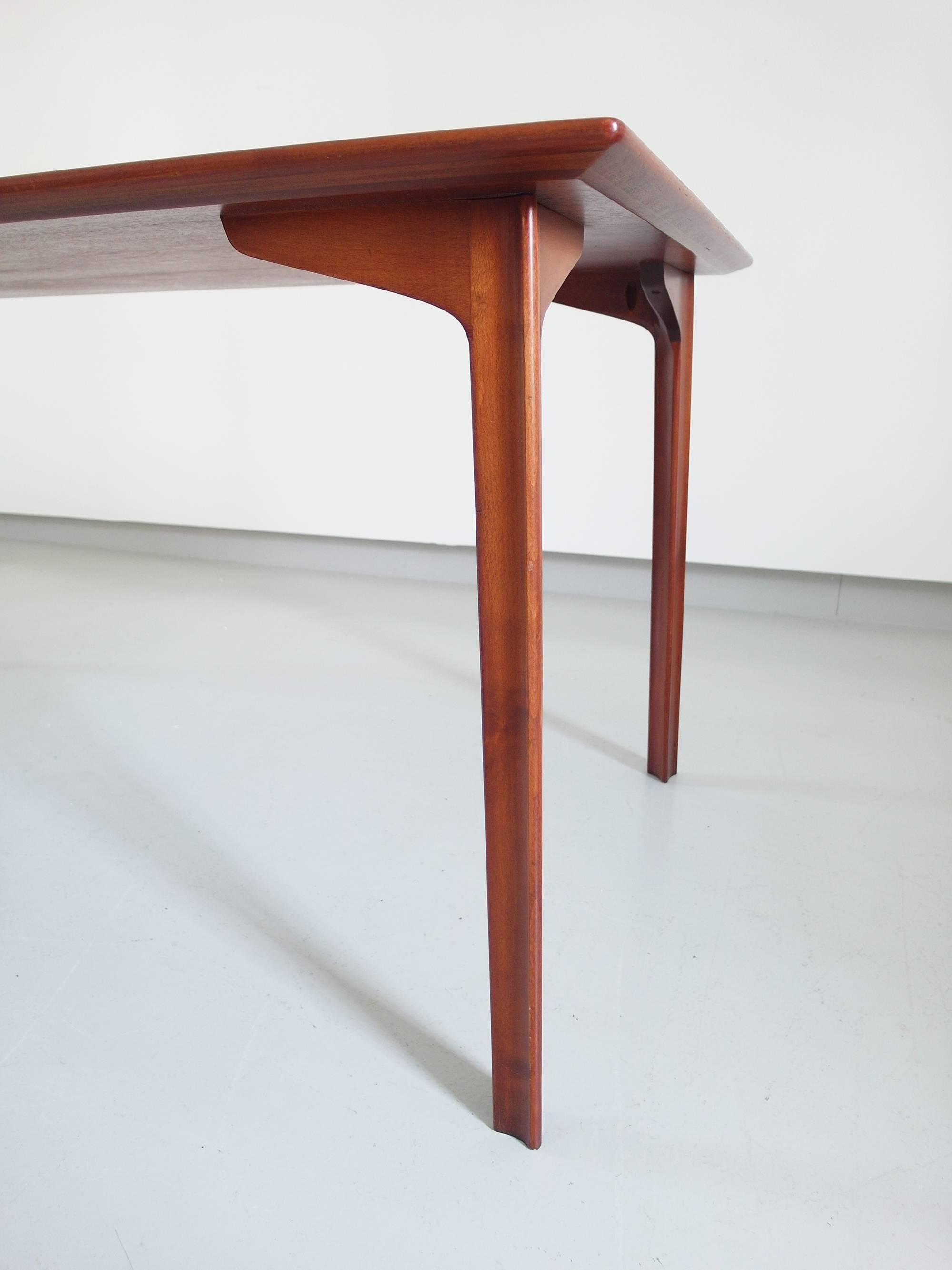 Mid-Century Modern Arne Jacobsen Grand Prix Dining Table
