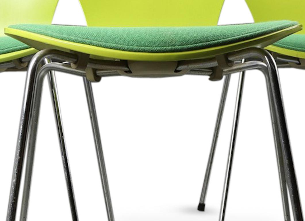 Arne Jacobsen - Green Chairs - Fritz Hansen - 1950s For Sale 1