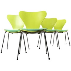 Arne Jacobsen - Green Chairs - Fritz Hansen - 1950s