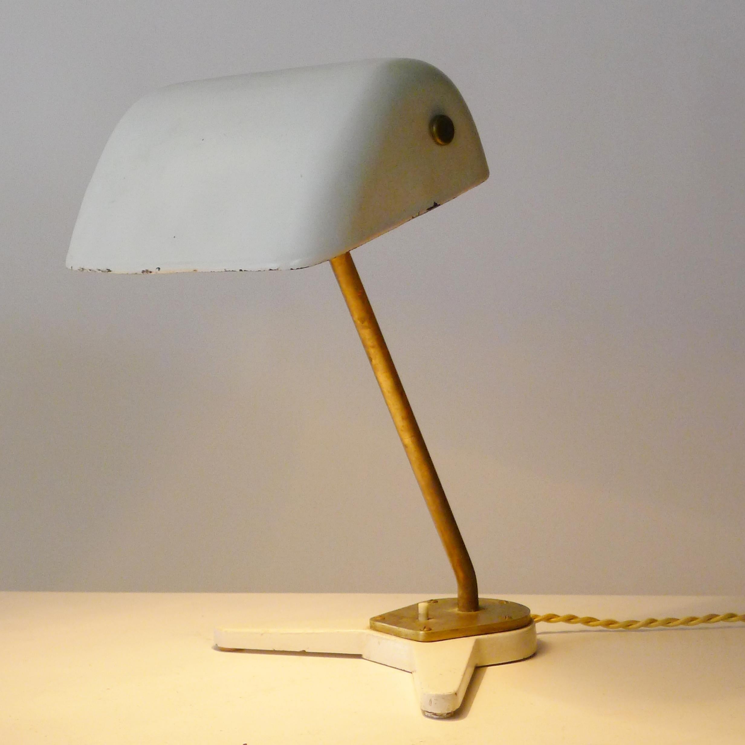Arne Jacobsen/Hans Wegner, Aarhus City Hall Desk Lamp, c.1938, Louis Poulsen For Sale 3