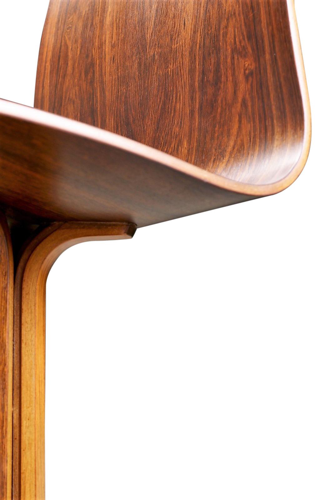 Arne Jacobsen High-Backed ‘Oxford’ Chair in Rosewood, 1965 2
