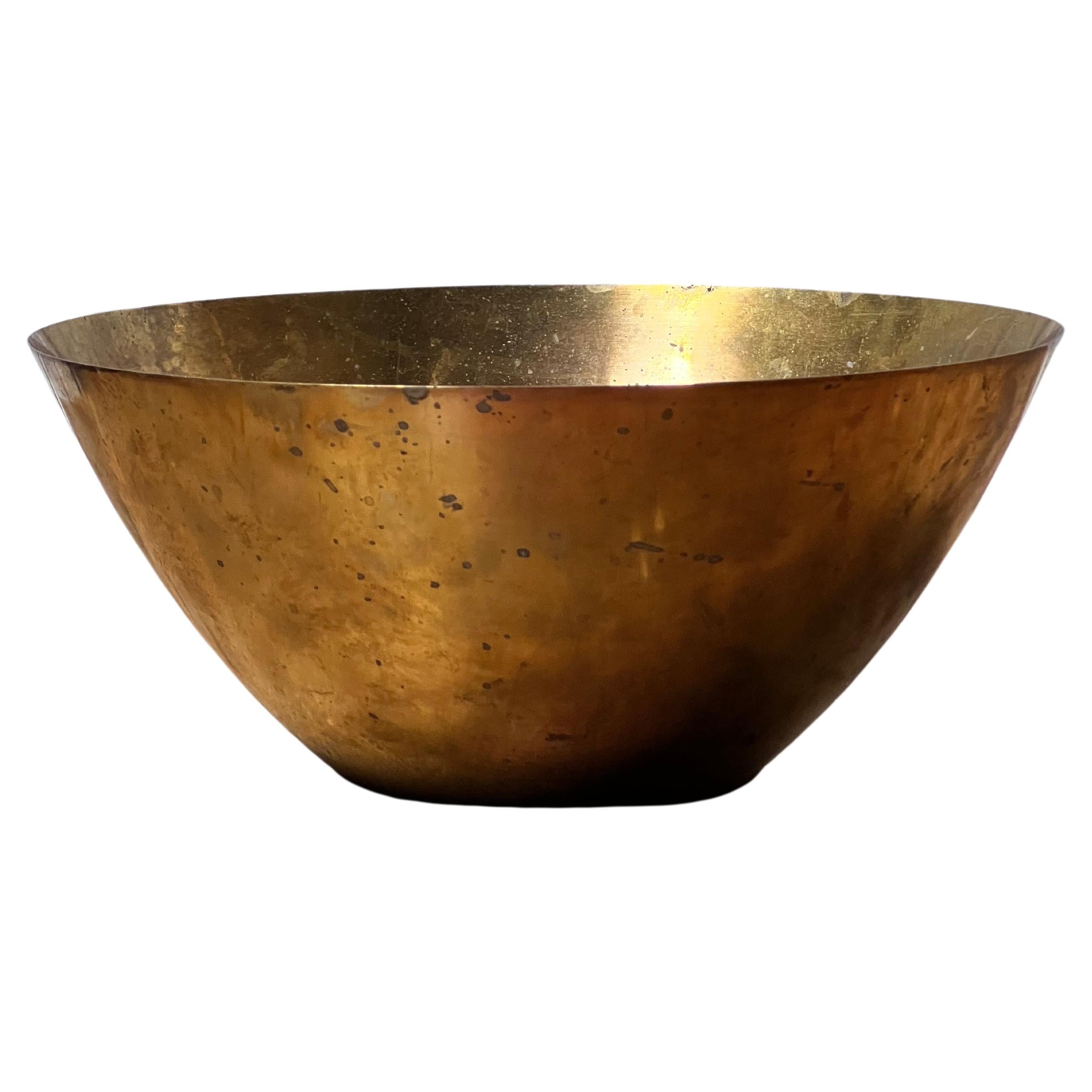 Arne Jacobsen Iconic brass bowl for Stelton brassware Denmark 1960's For Sale