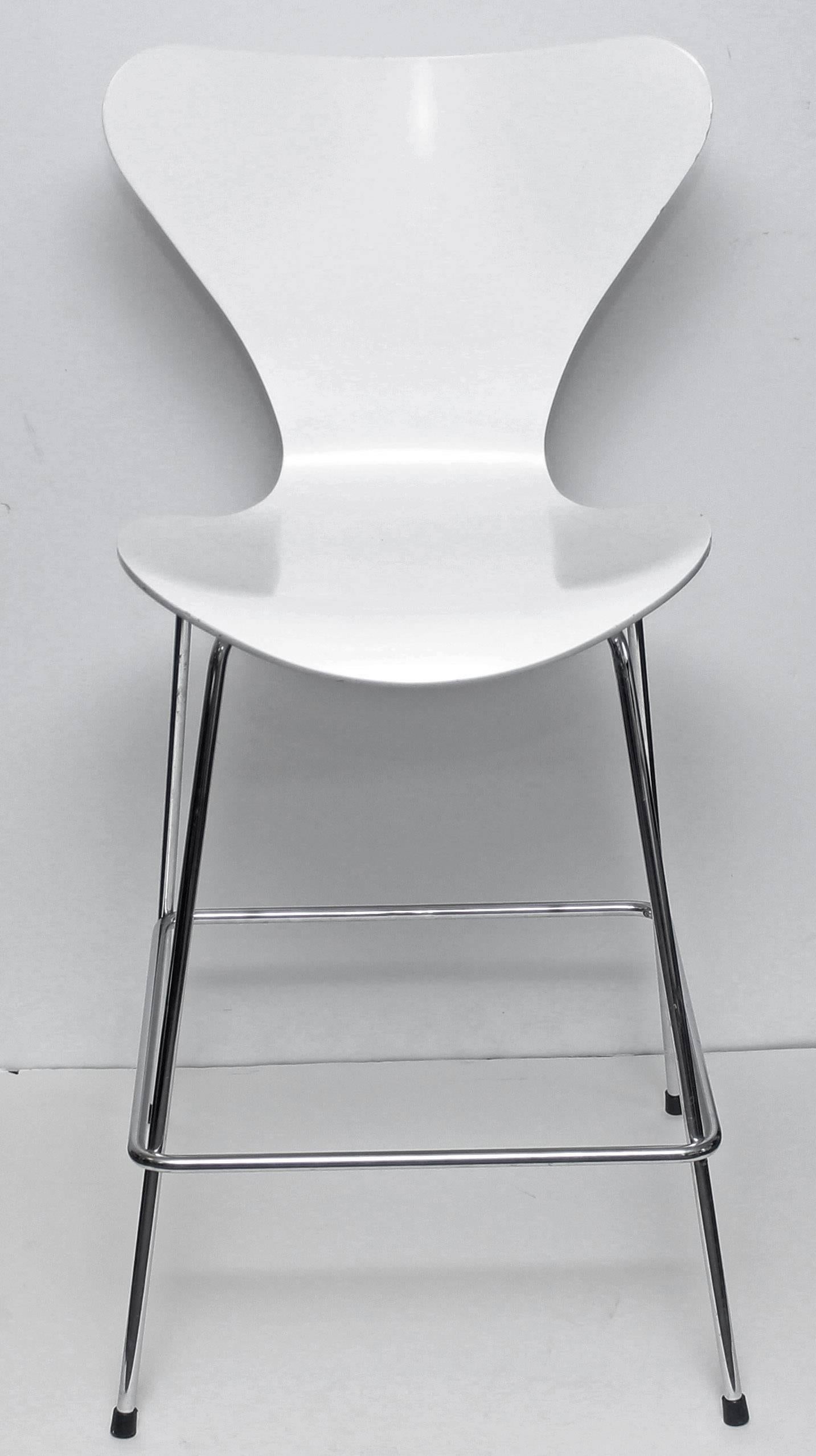 Lancome makeup stool for department store make up counters. Designed by Arne Jacobsen for Fritz Hansen. Bent plywood seat.