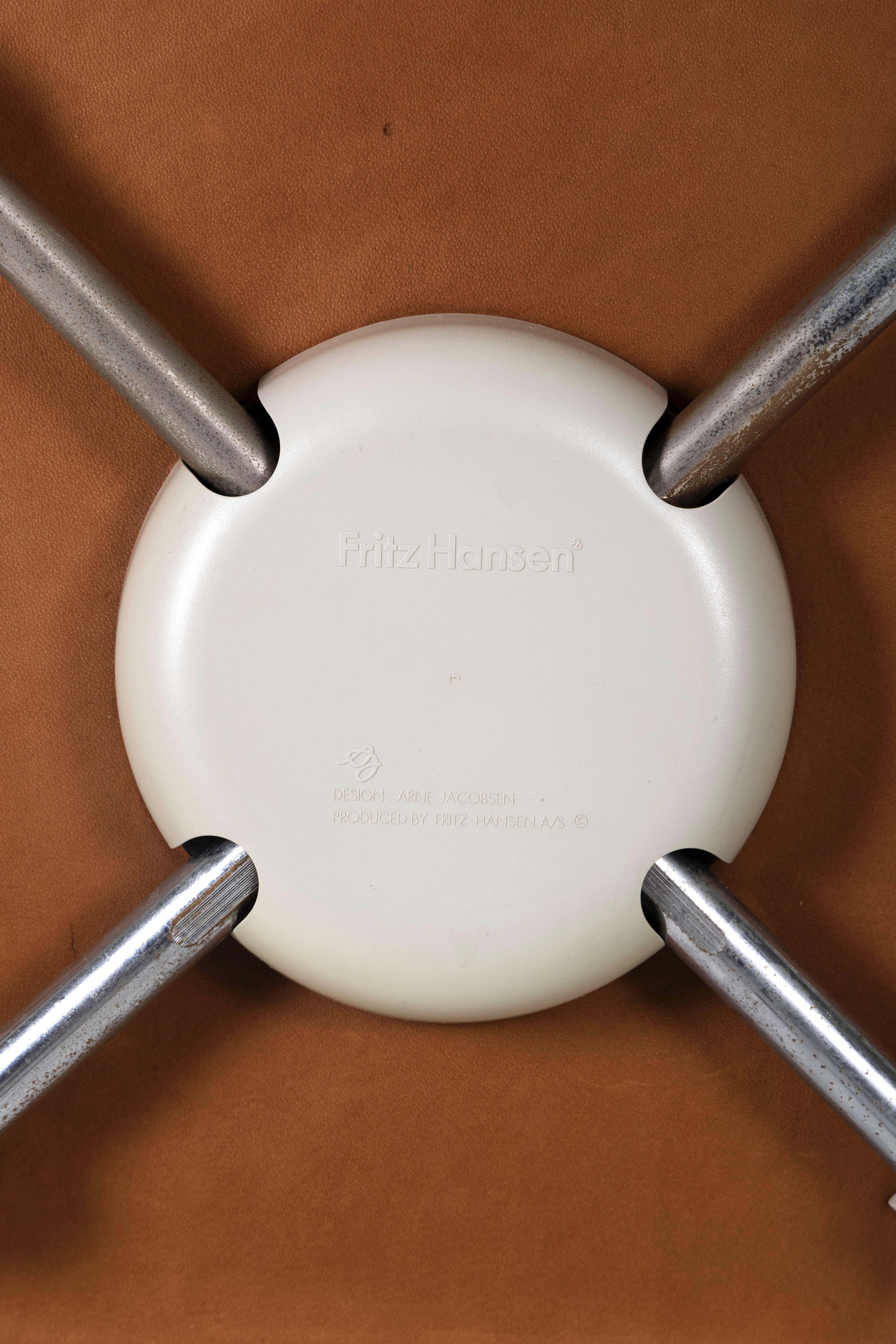 Arne Jacobsen Ledersessel 11