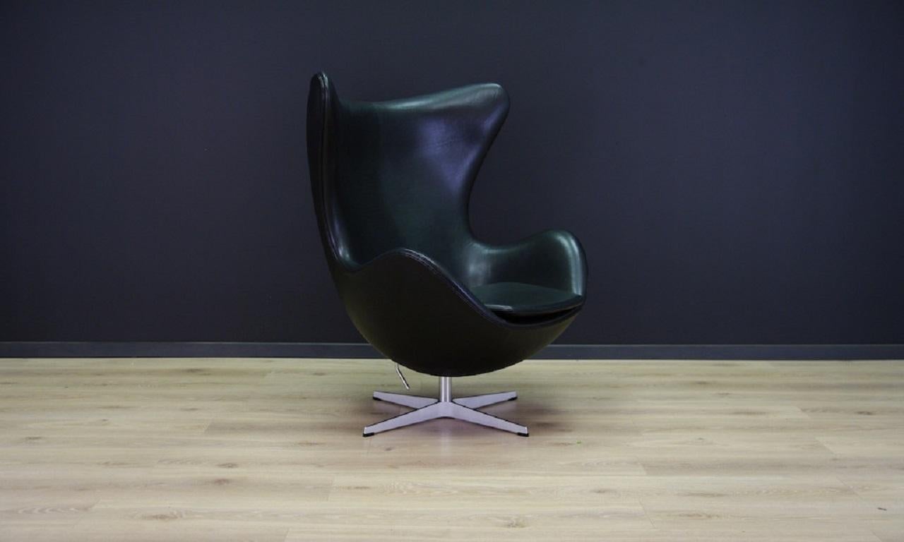 Scandinavian Modern Arne Jacobsen Leather Armchair For Sale