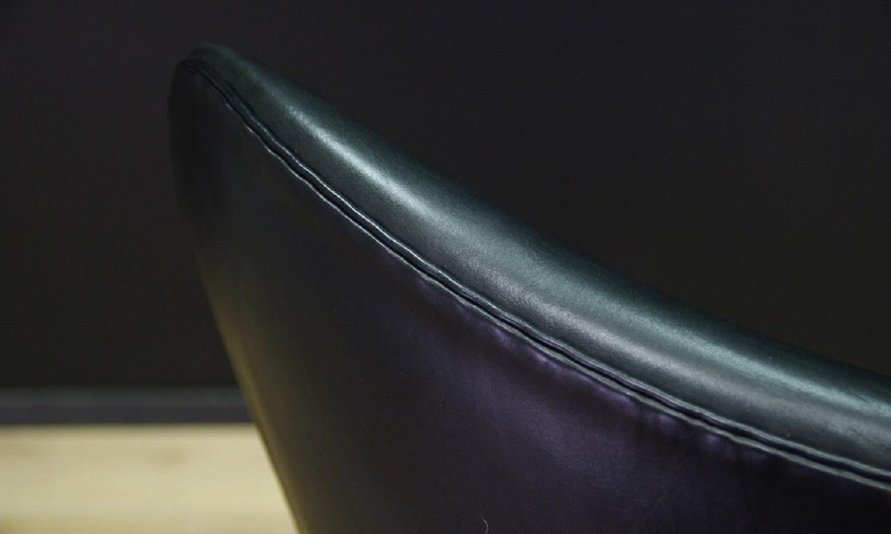 Arne Jacobsen Leather Armchair For Sale 1
